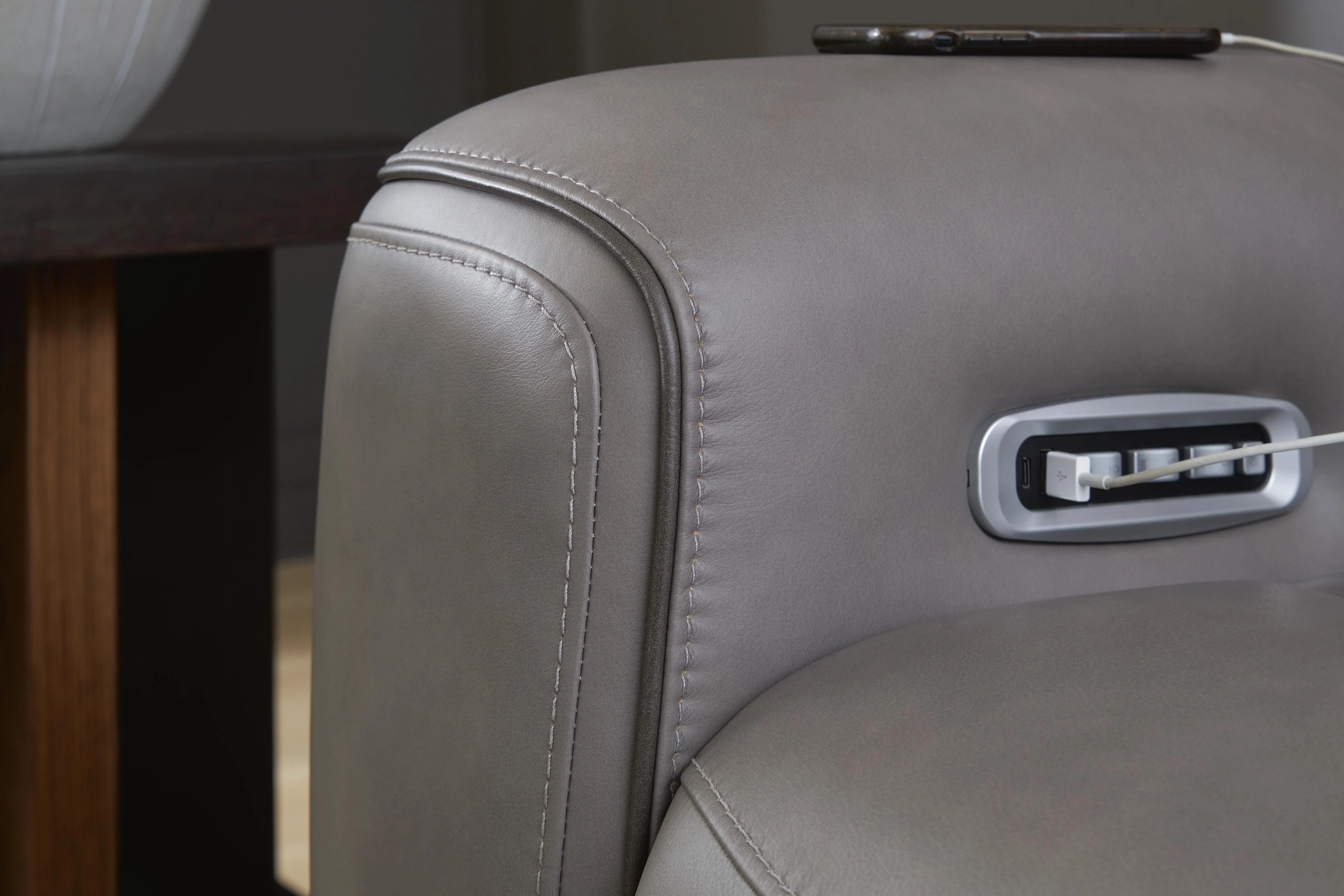 5Z-Comfort Power Recliner - Image 8