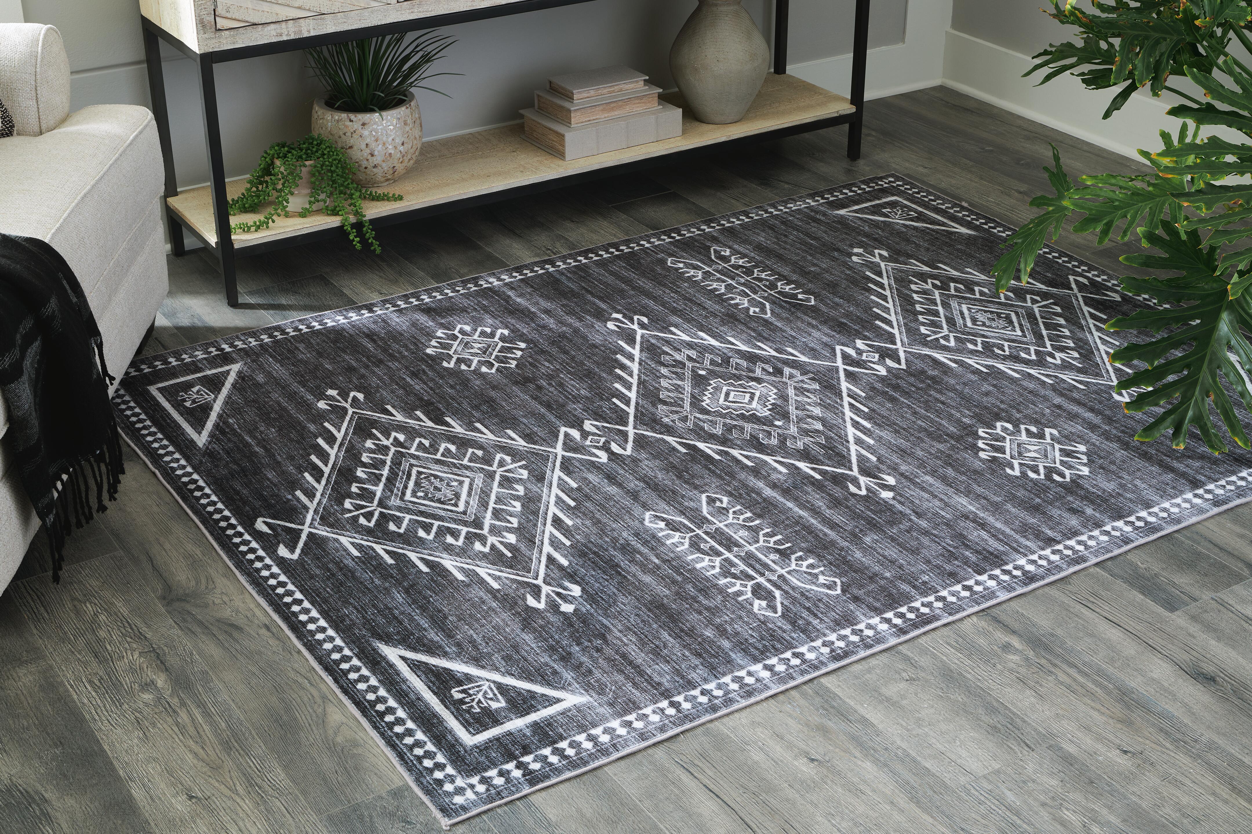 Arloman Rug - Image 2