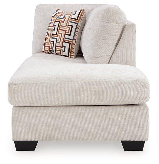 Aviemore Sectional with Chaise - Image 24