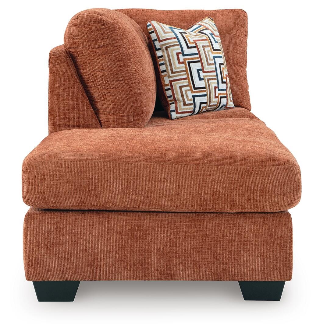 Aviemore Sectional with Chaise - Image 55