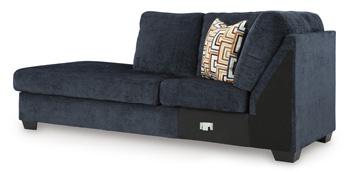Aviemore Sectional with Chaise - Image 93