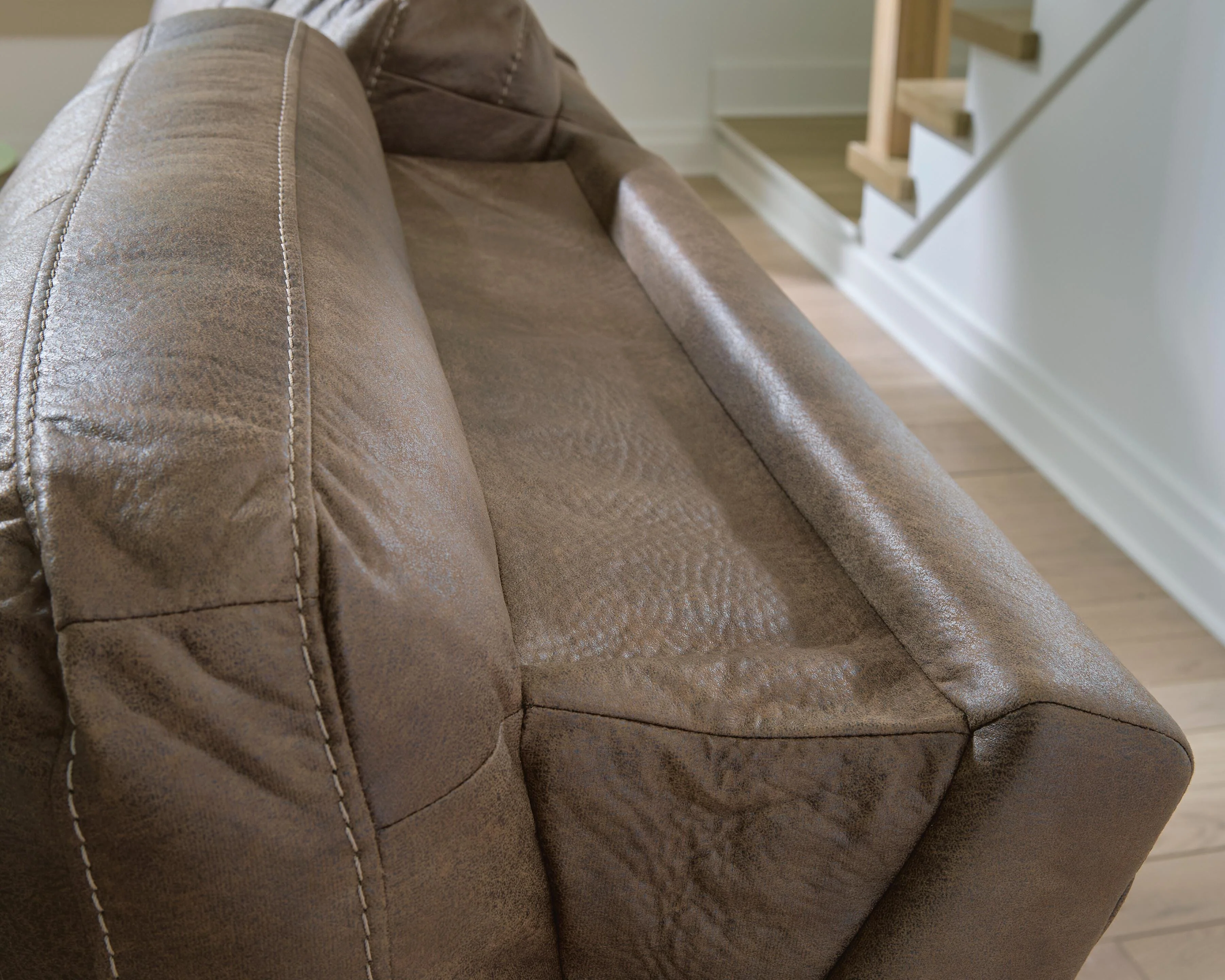 Beckley Place Power Recliner - Image 9