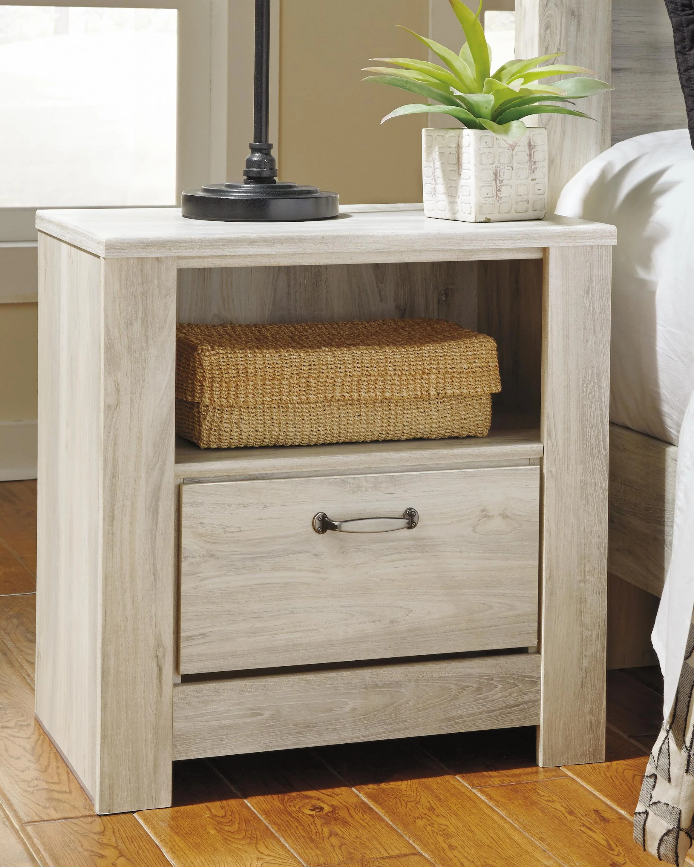 Bellaby Nightstand - Image 2