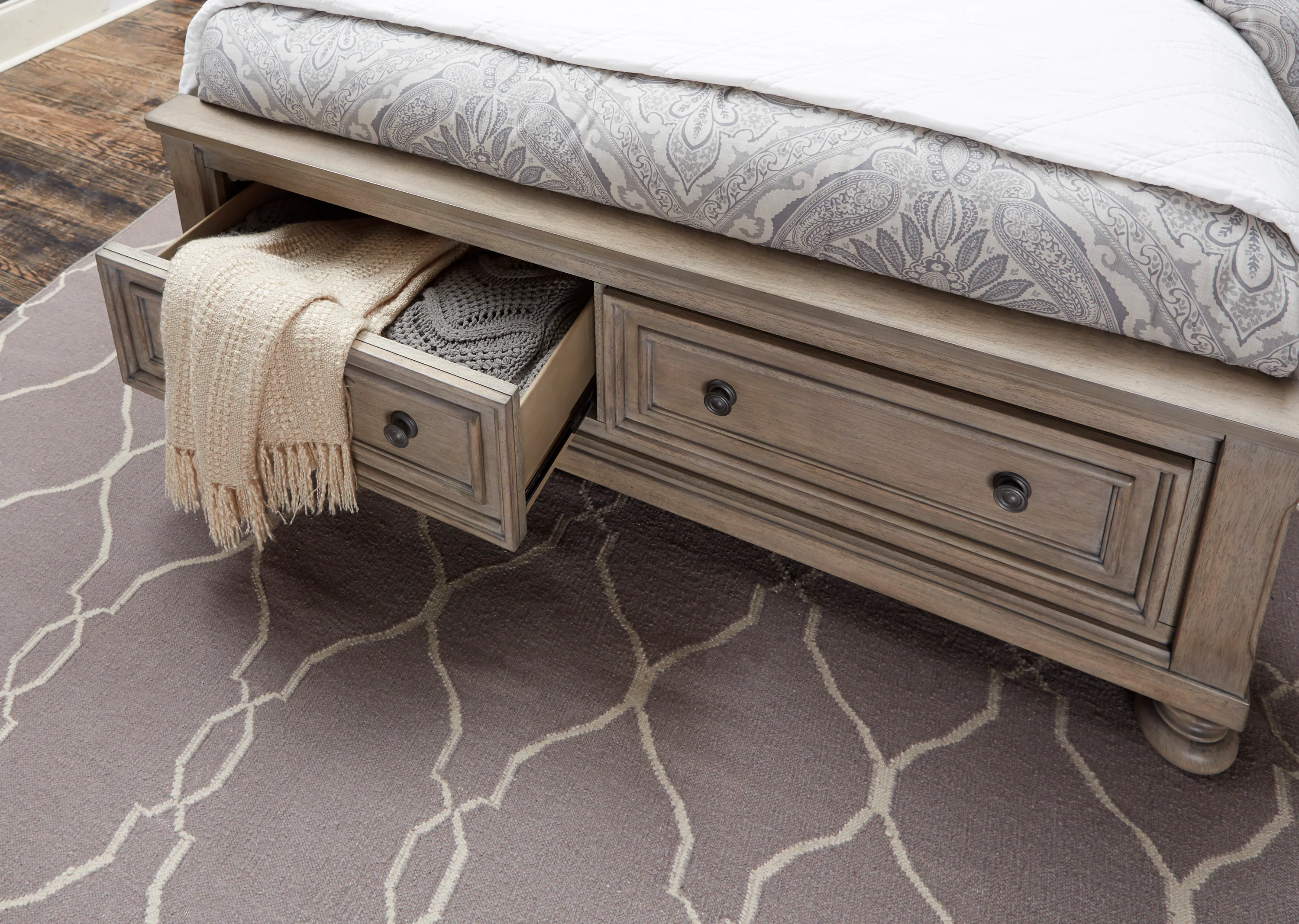 Bethel Platform Bed With Footboard Storage - Image 9
