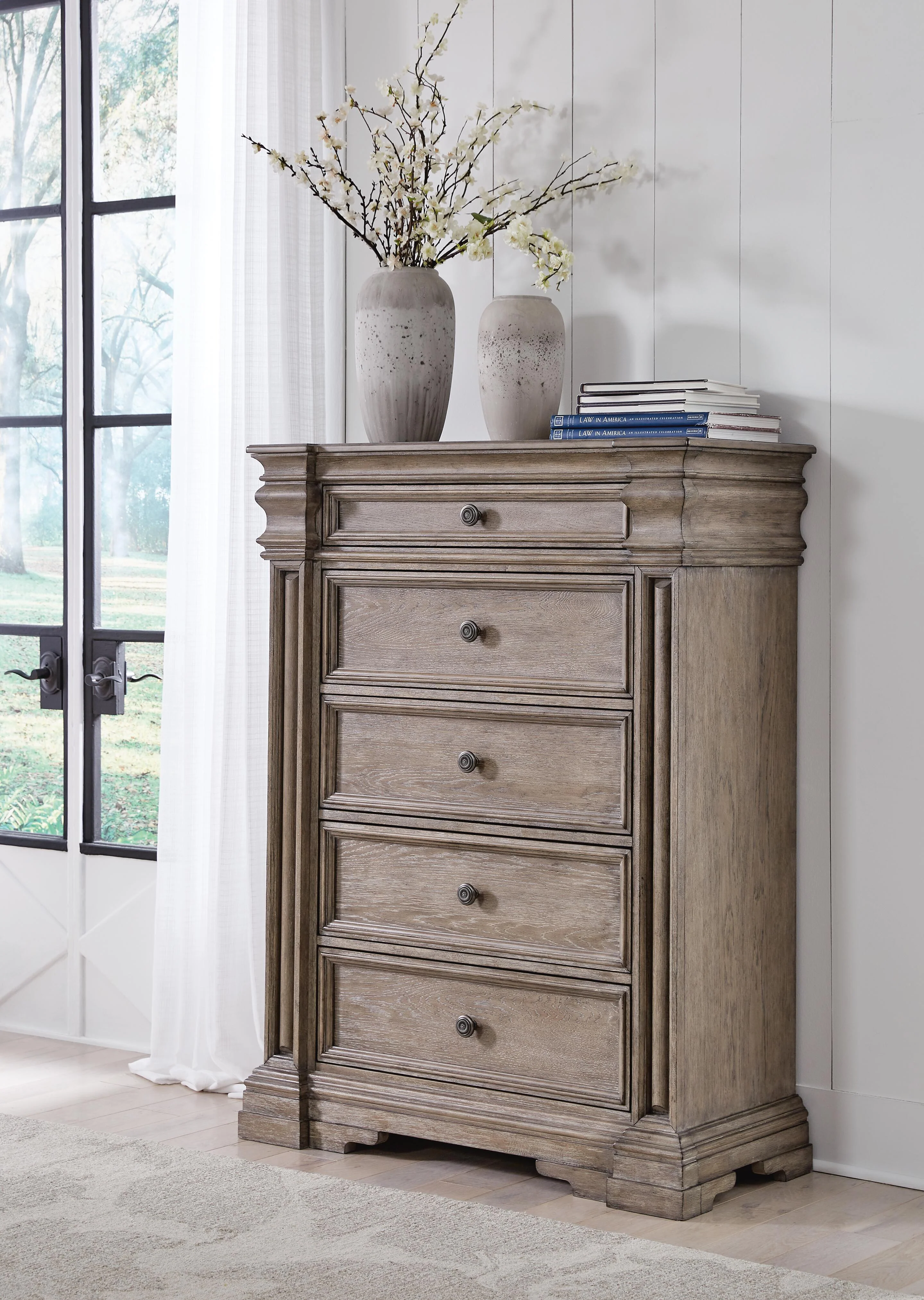 Blairhurst Chest of Drawers - Image 2