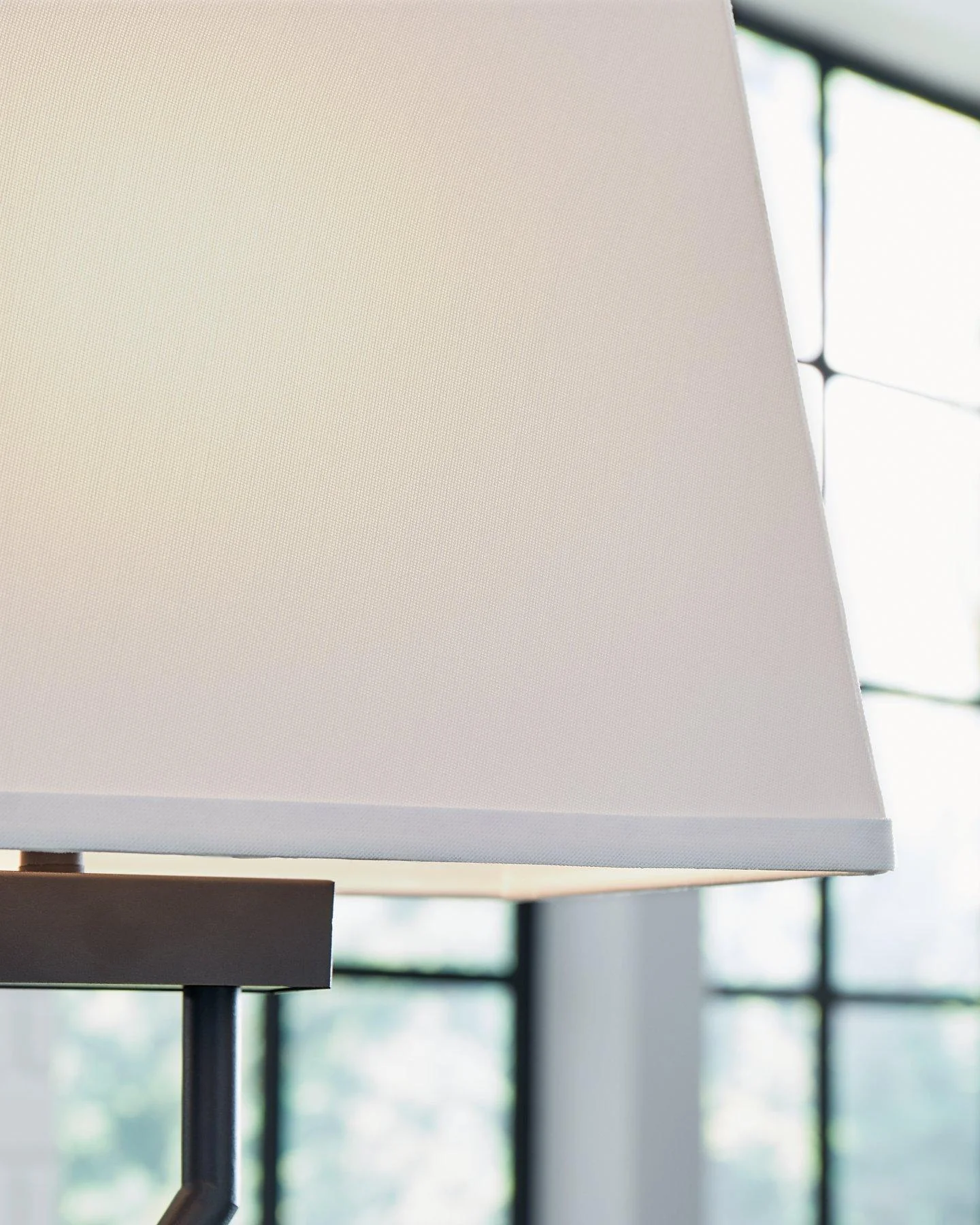 Brookthrone Table Lamp (Set of 2) - Image 6