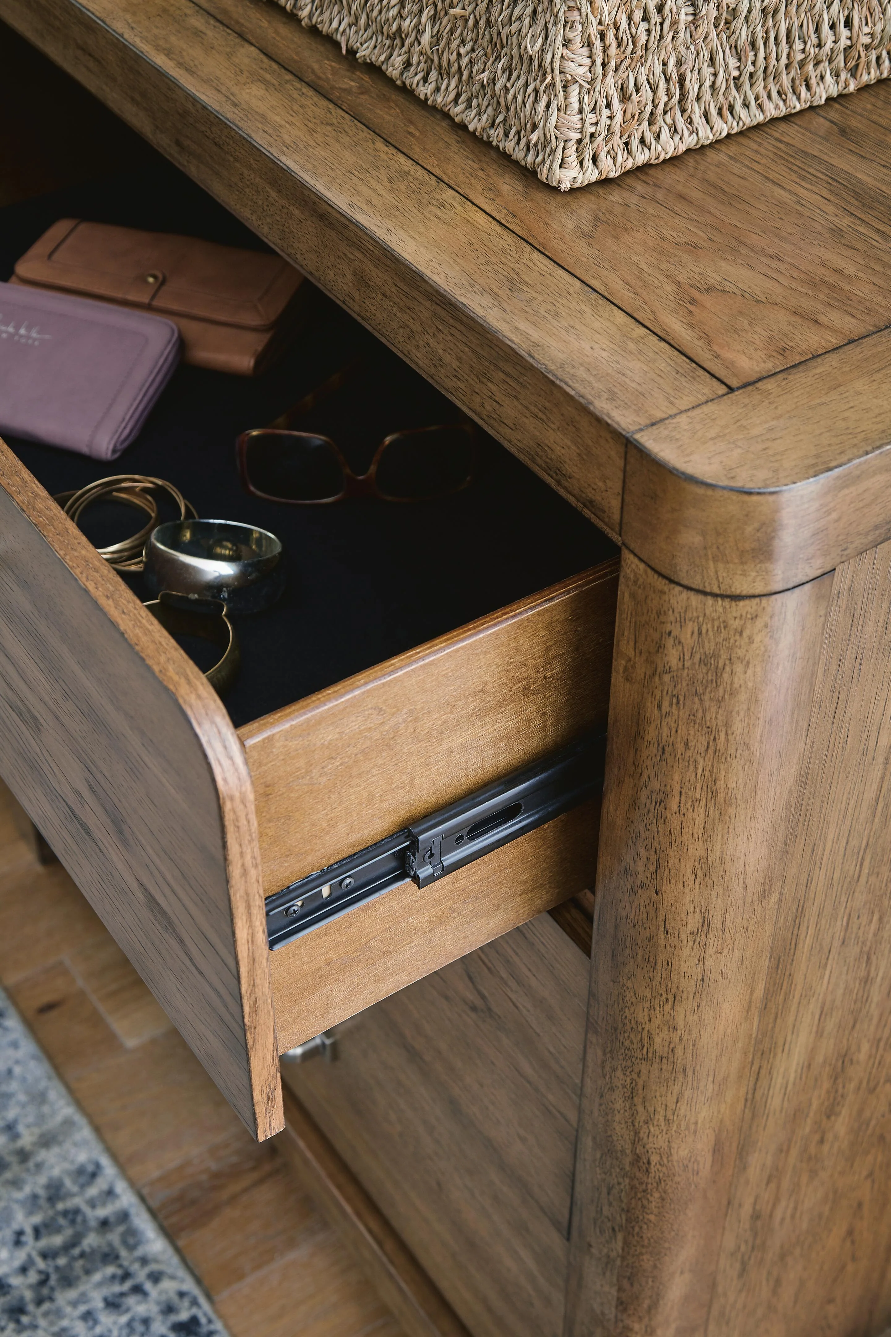 Cabalynn Chest of Drawers - Image 11
