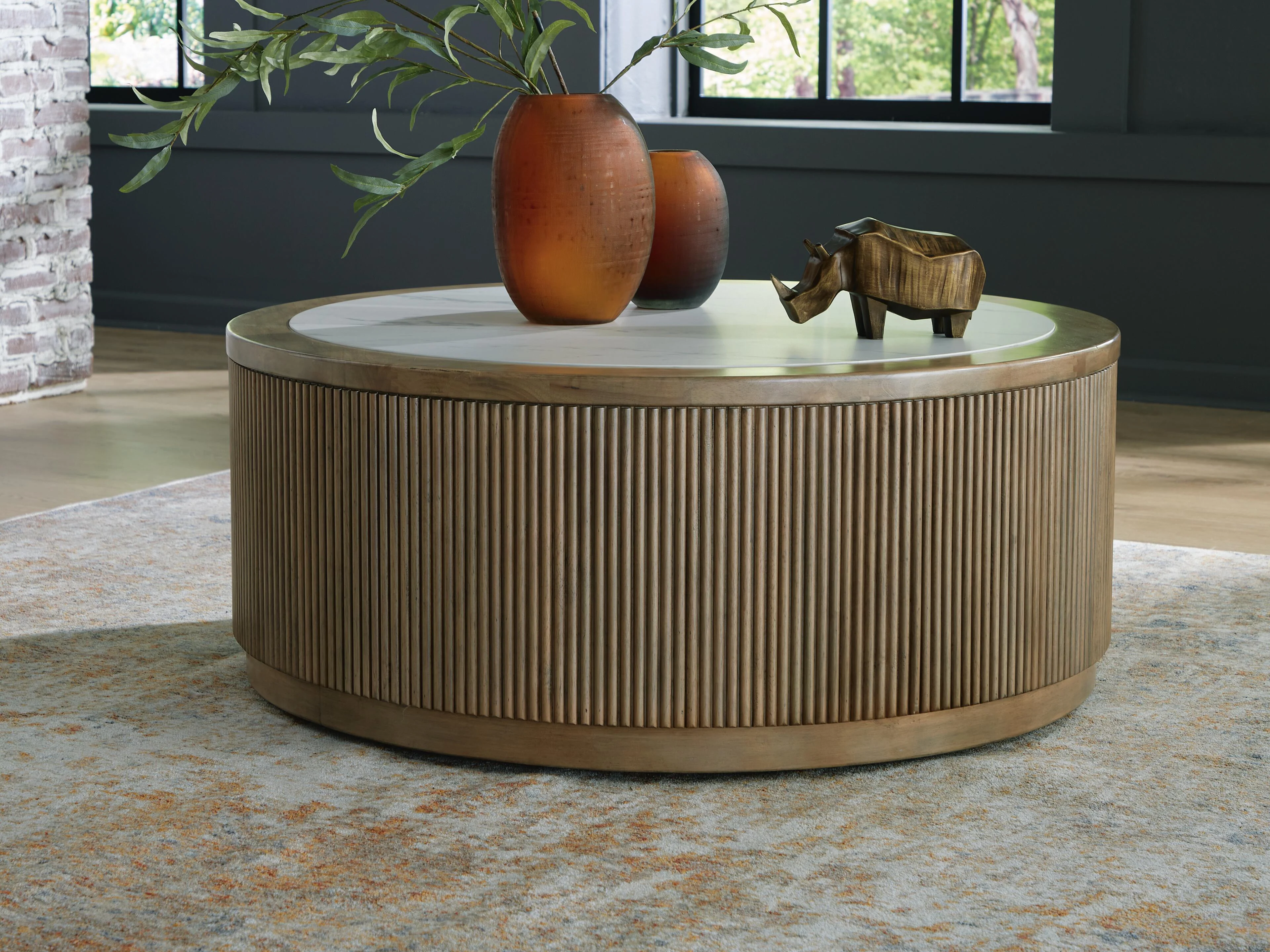 Camdill Coffee Table - Image 2