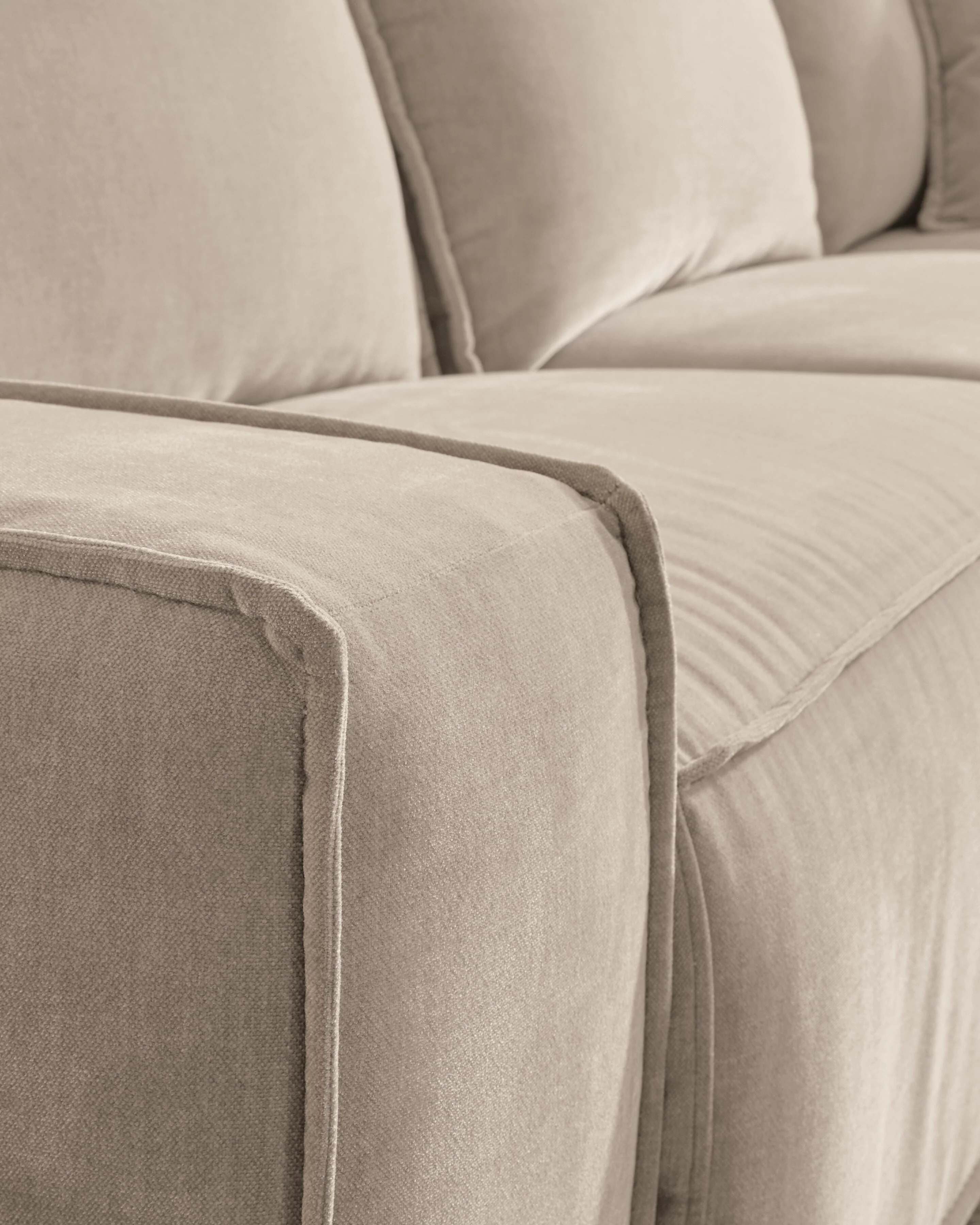 Carceri Power Sectional Reclining Sofa - Image 19