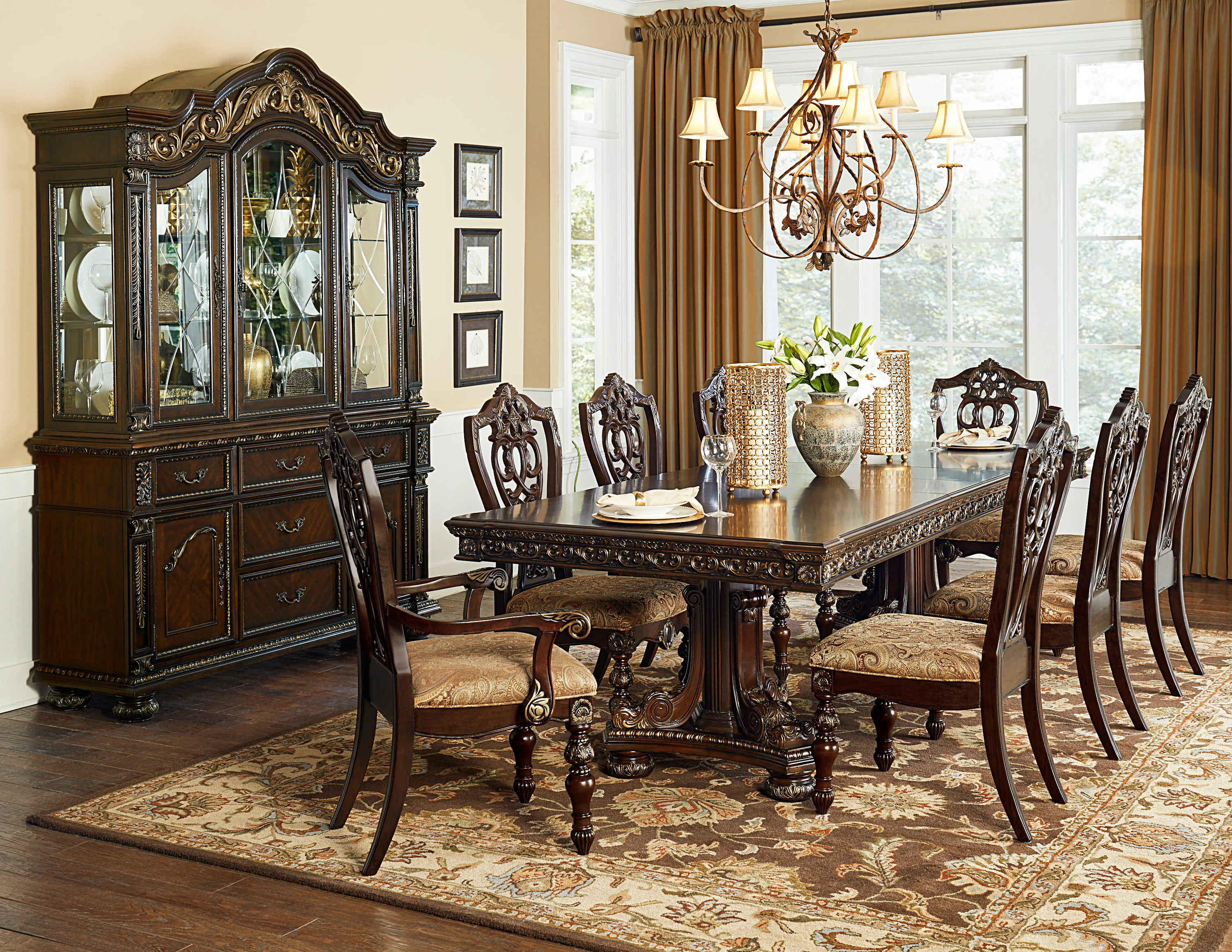 Catalonia dining Table - Image 9