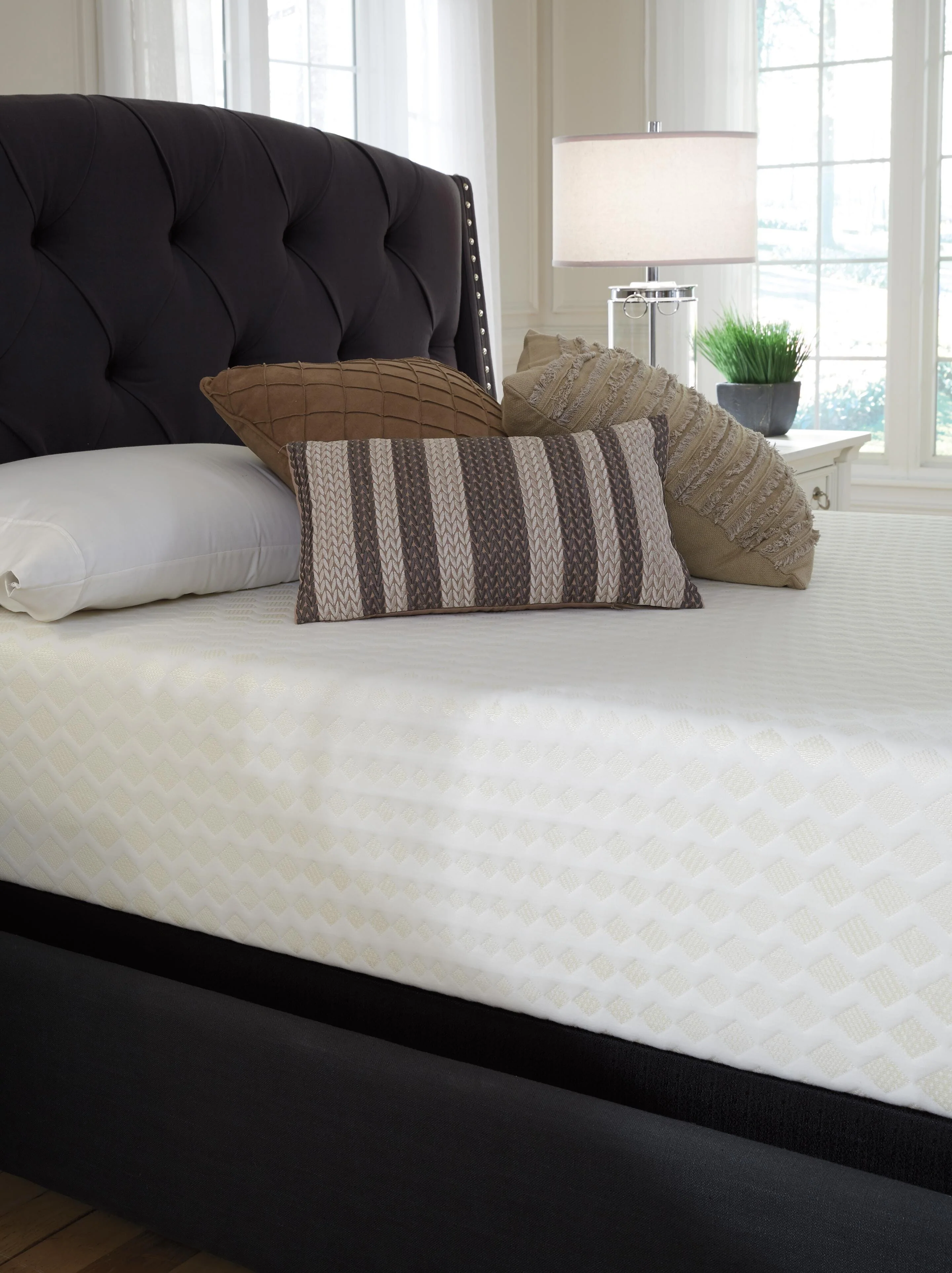 Chime 12 Inch Memory Foam Mattress in a Box - Image 95