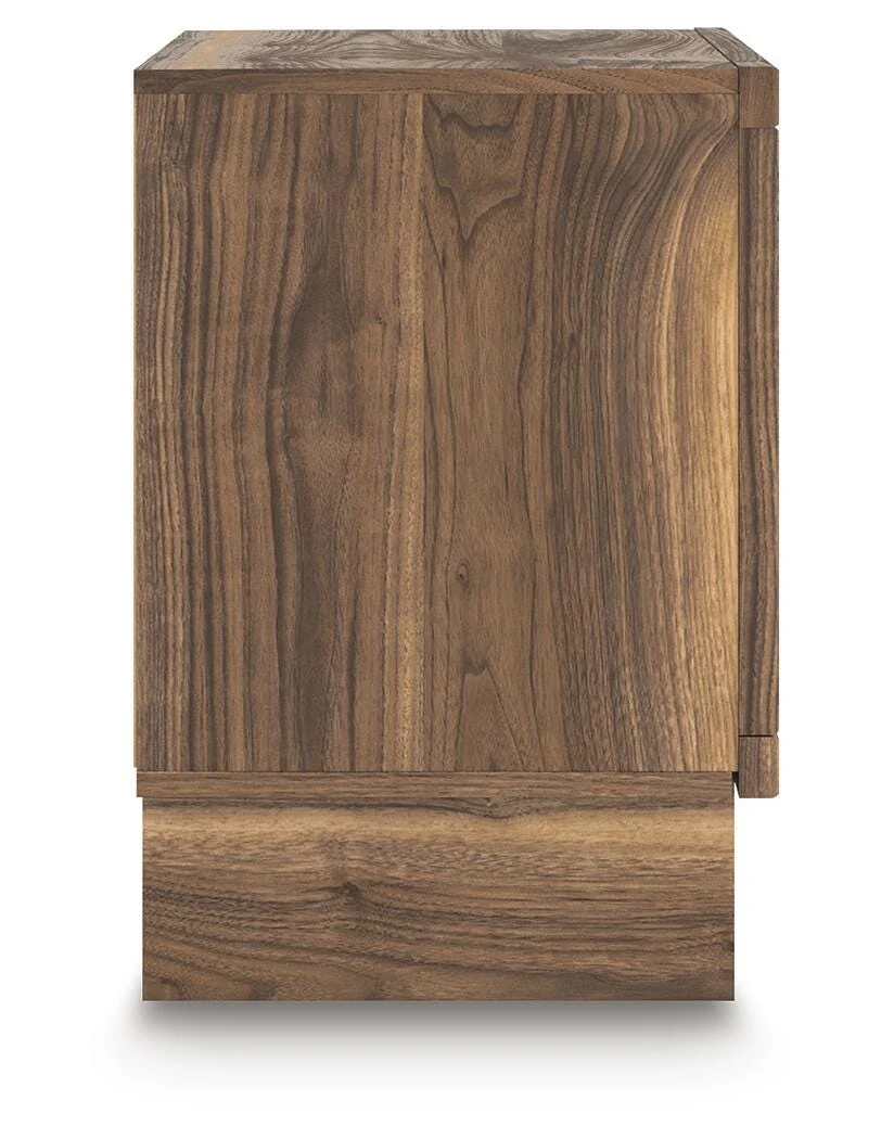 Chirason Nightstand - Image 5