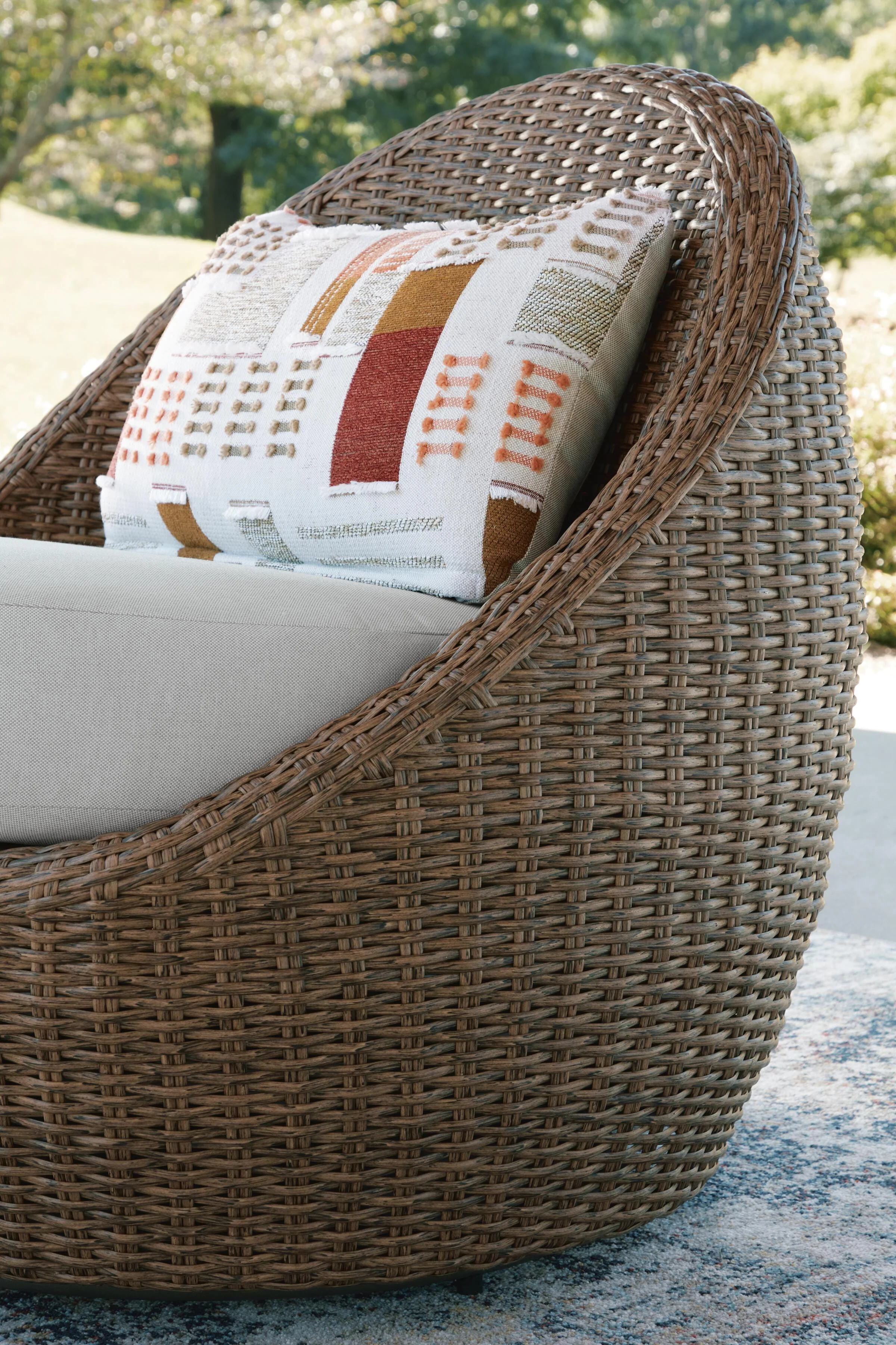 Double Point Outdoor Loveseat/2 Swivel Chairs (Set of 3) - Image 7