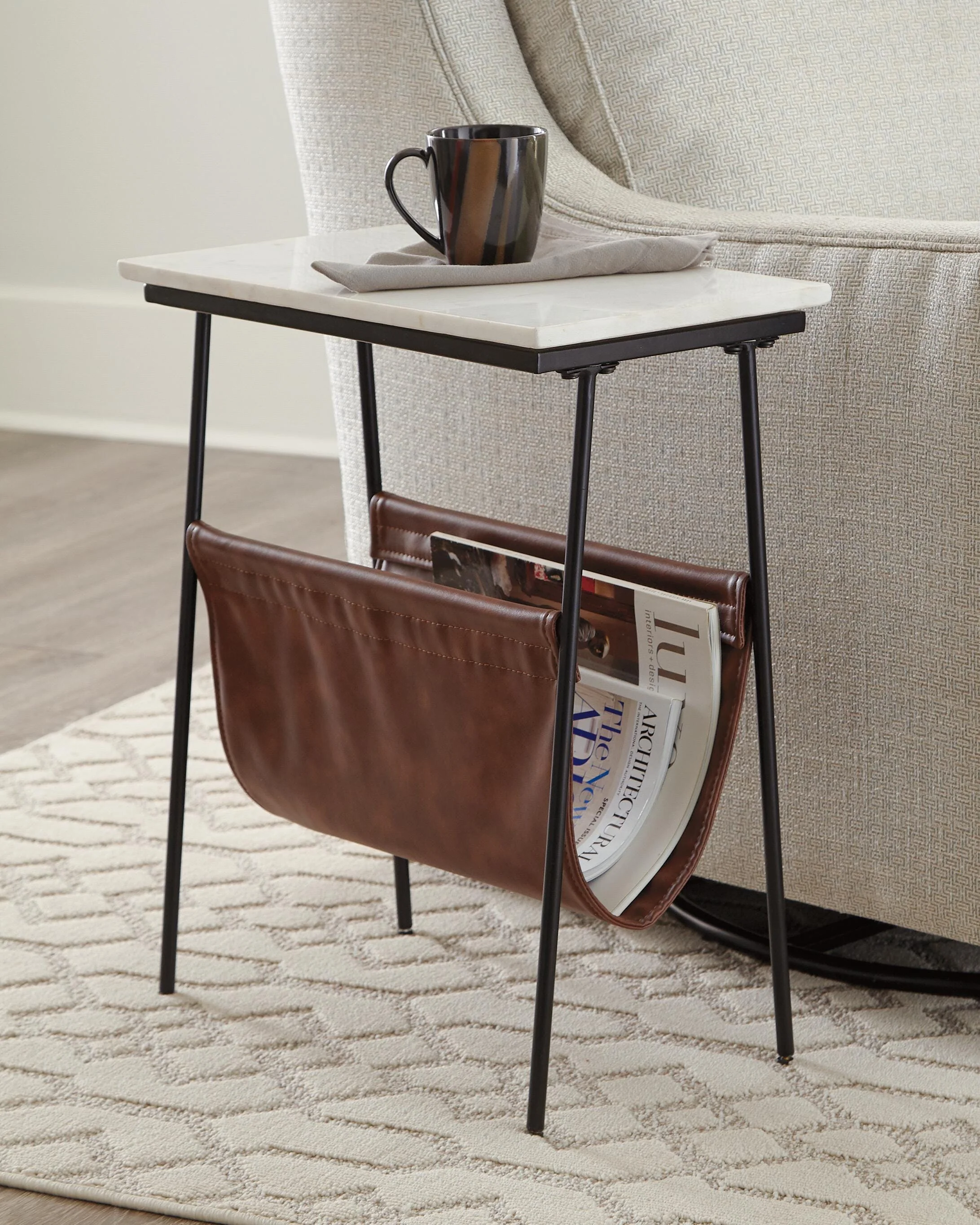 Etanbury Accent Table - Image 2