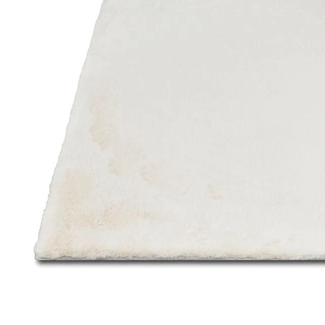 Famalica Area Rug - Image 3