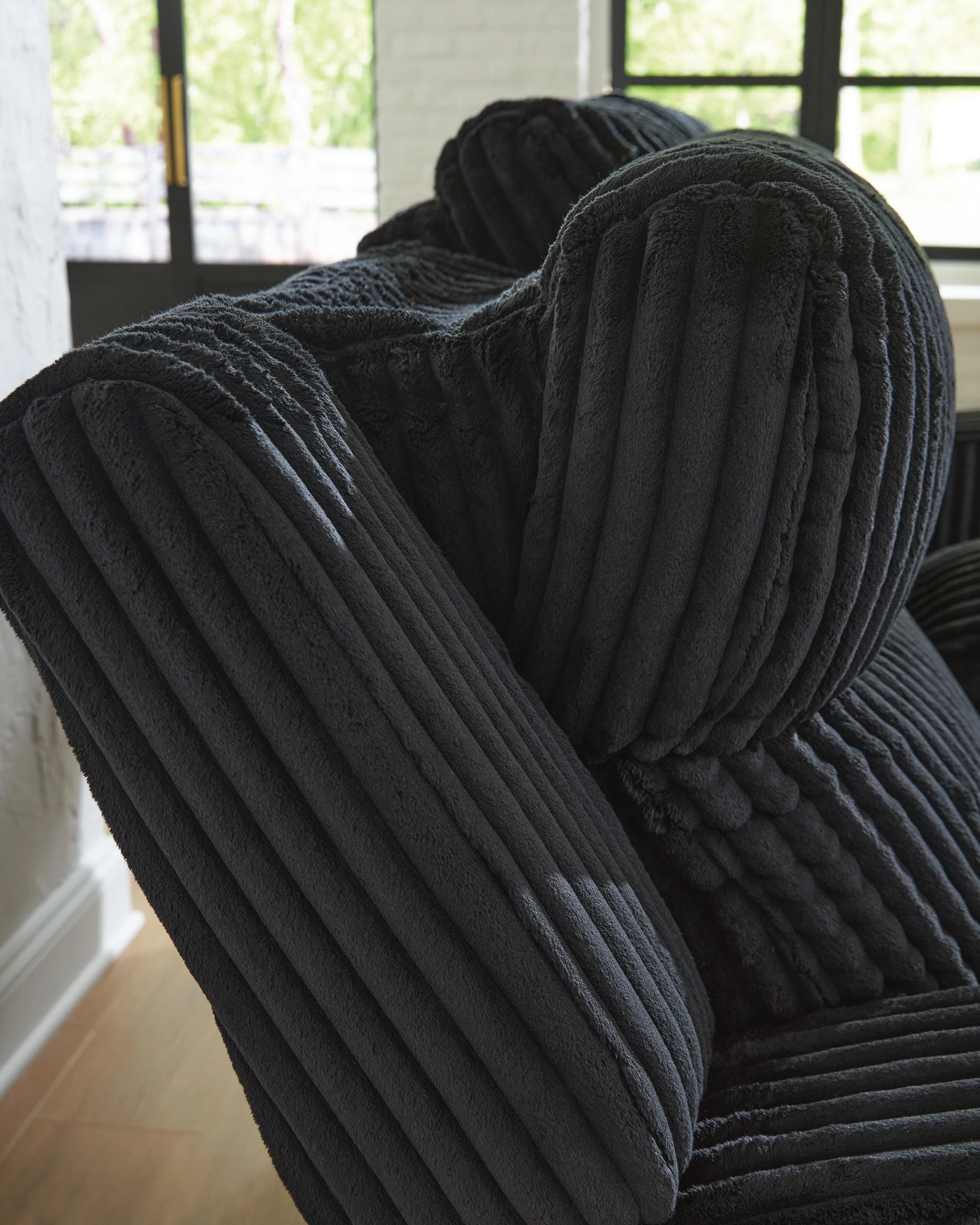 Forest Lake Power Recliner - Image 8