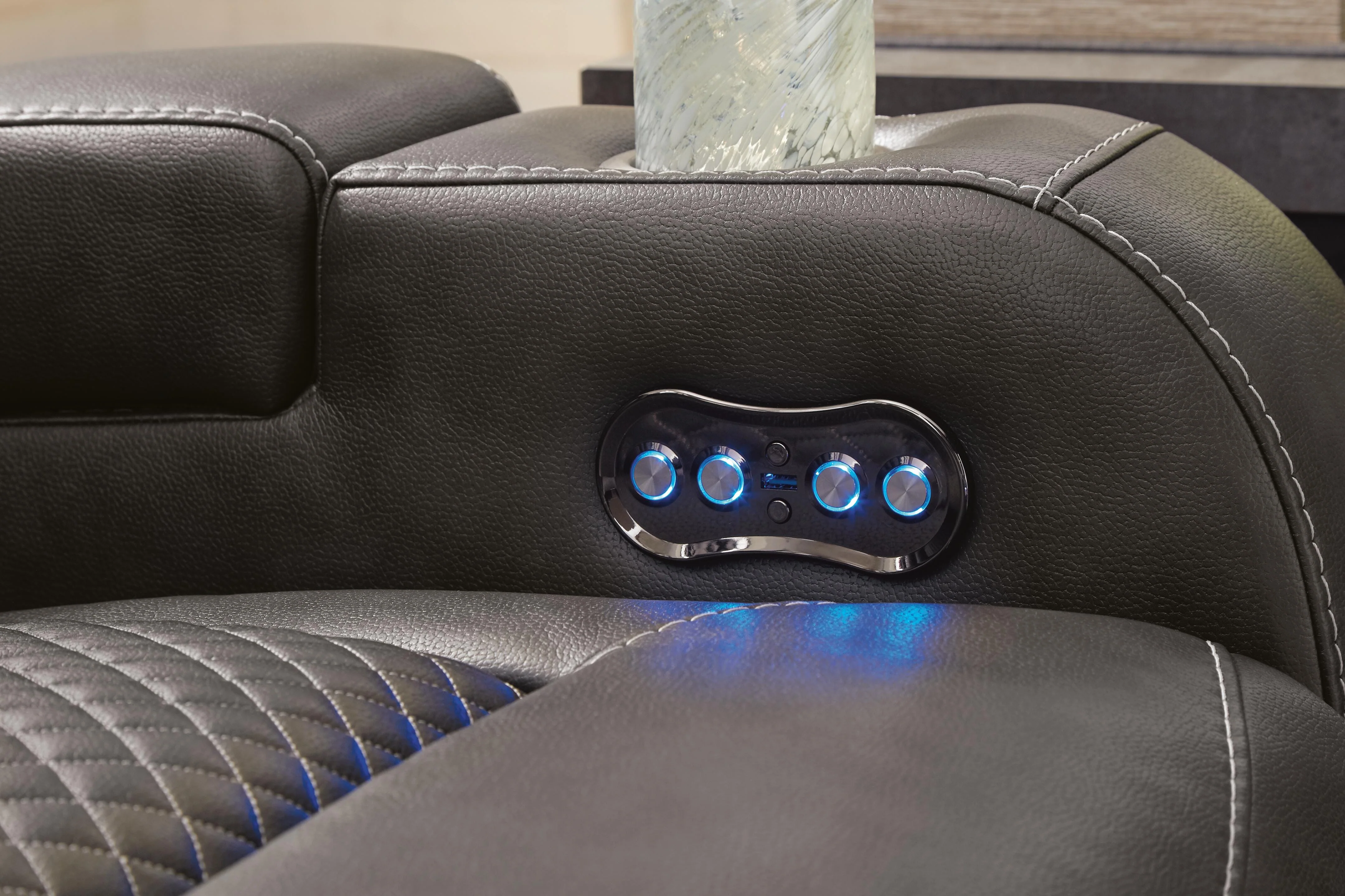 Fyne-Dyme Power Reclining Sofa - Image 13