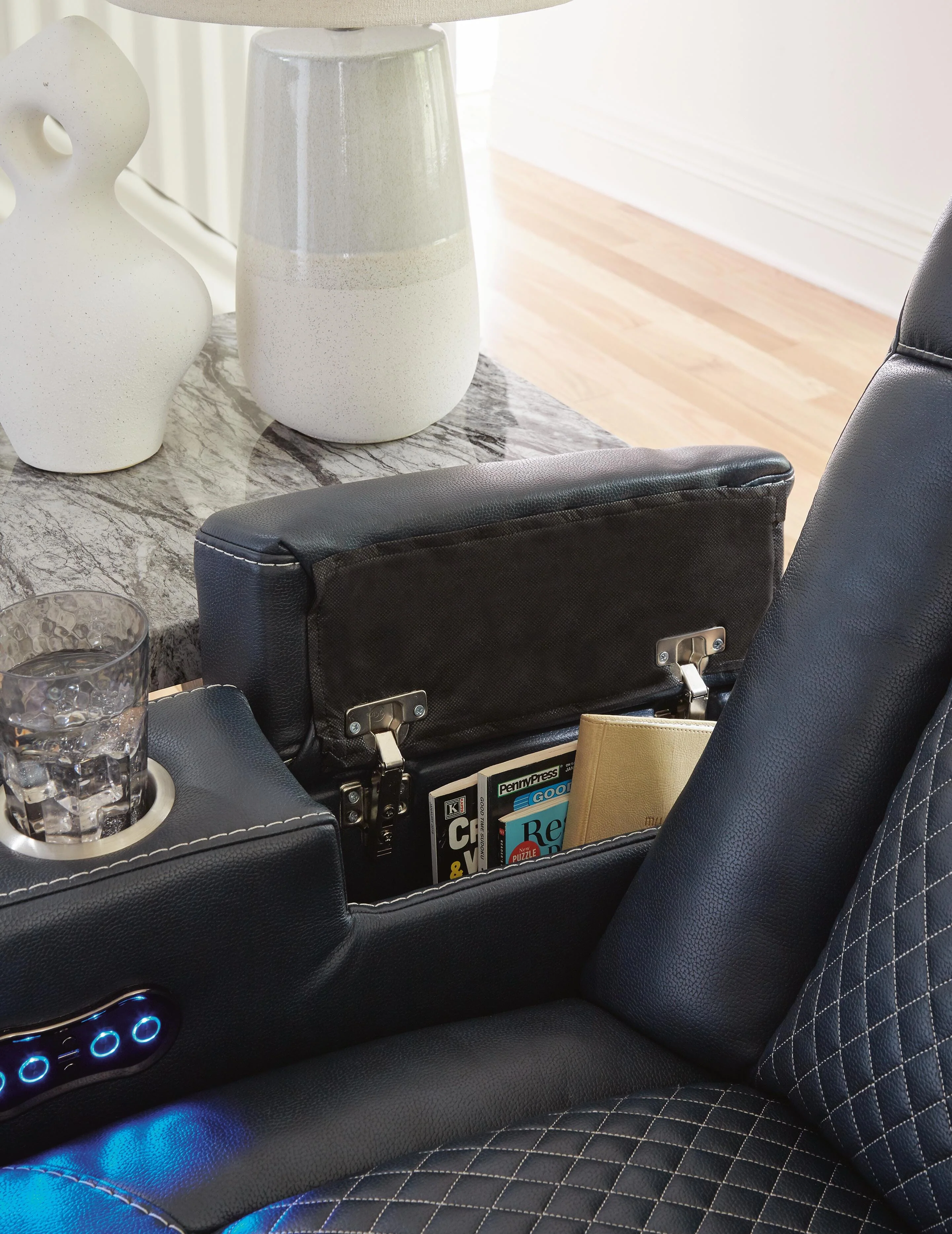 Fyne-Dyme Power Reclining Sofa - Image 28