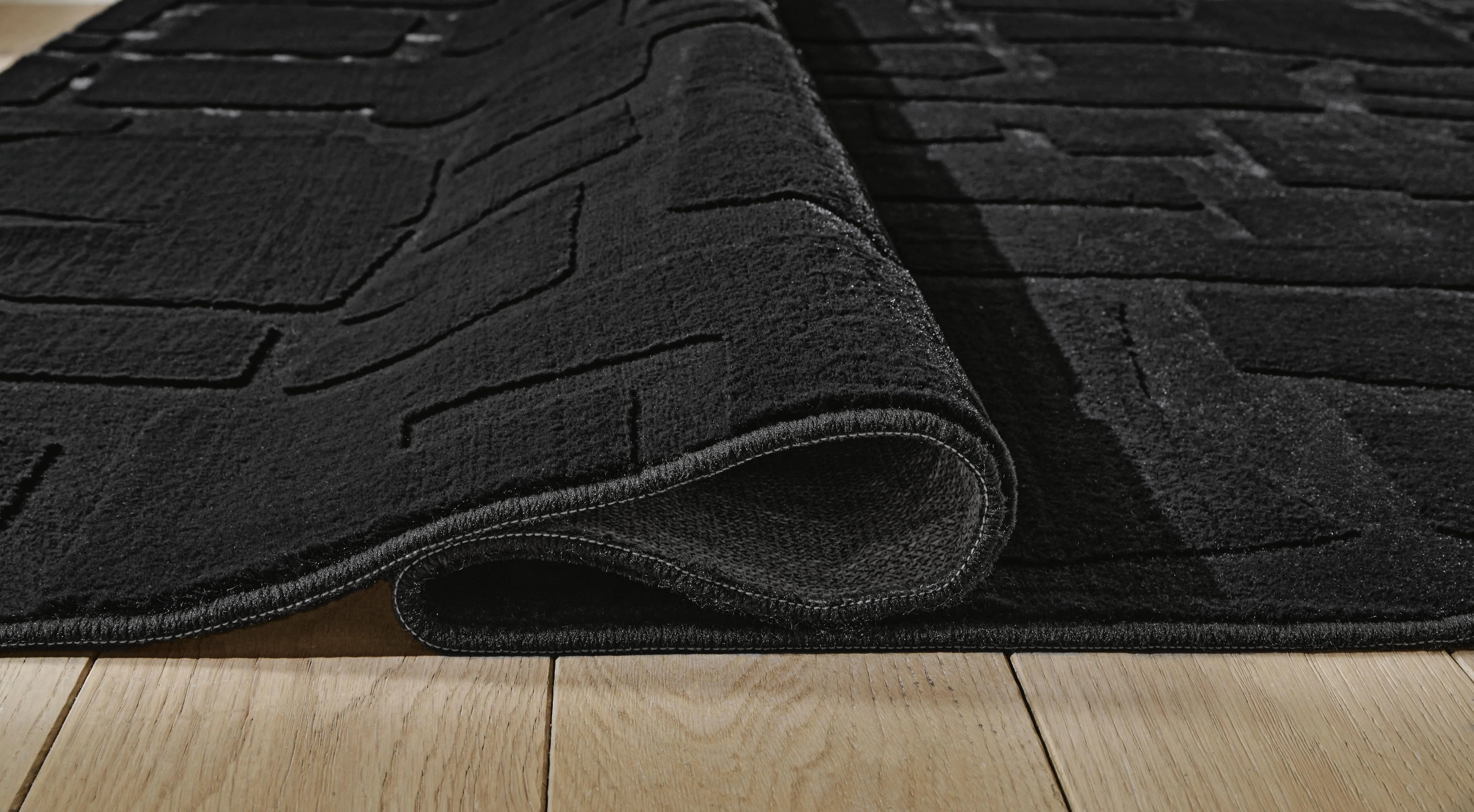 Gibbswell Washable 8' x 10' Area Rug - Image 6
