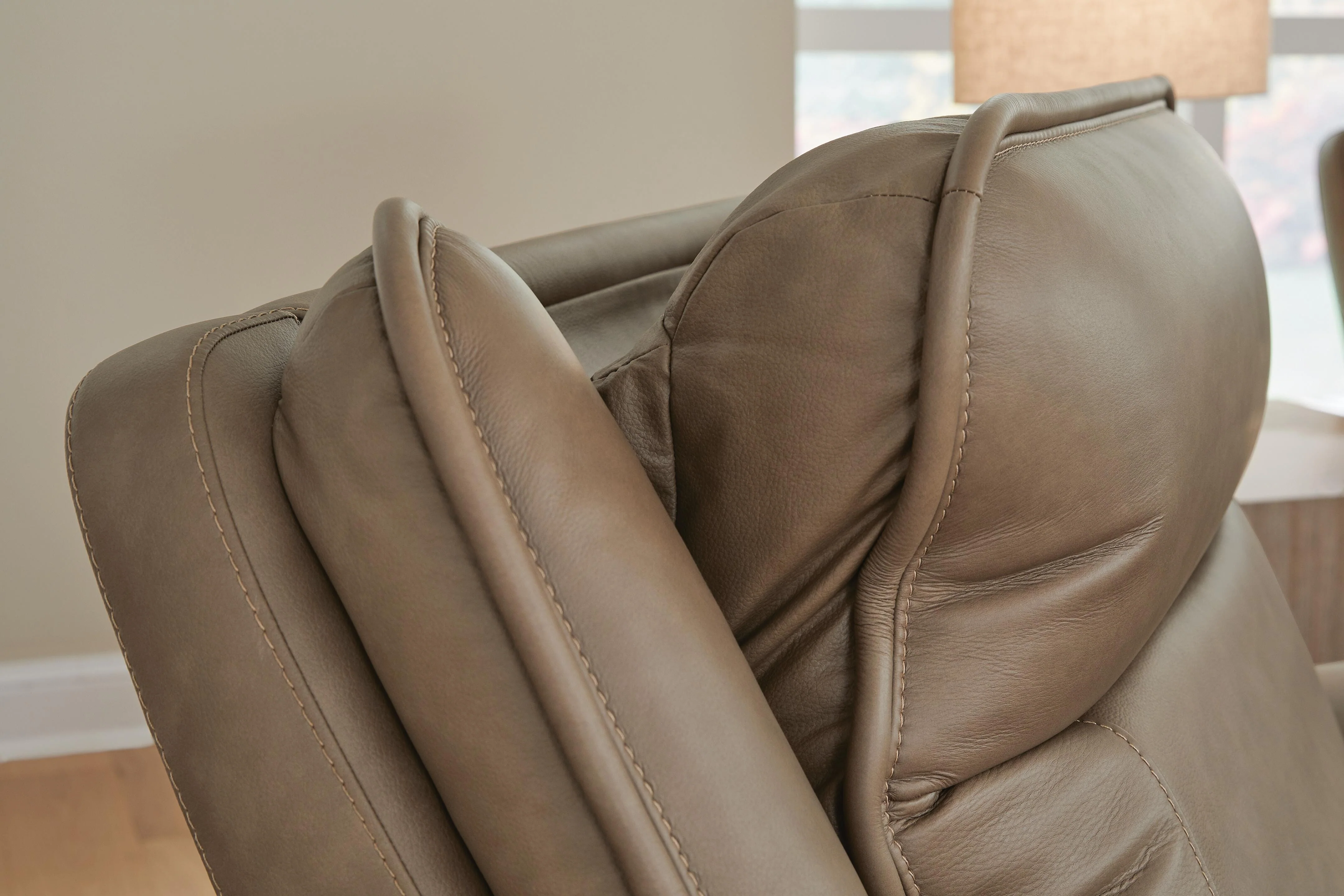 Glencroft Power Reclining Sofa - Image 8