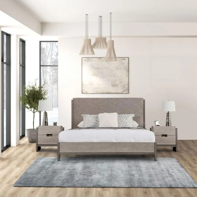 Gristalt E.King Bed - Image 3