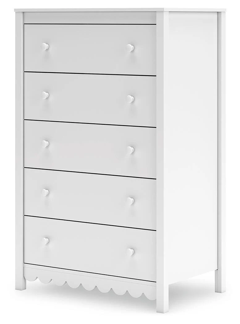 Hallityn Chest of Drawers - Image 5