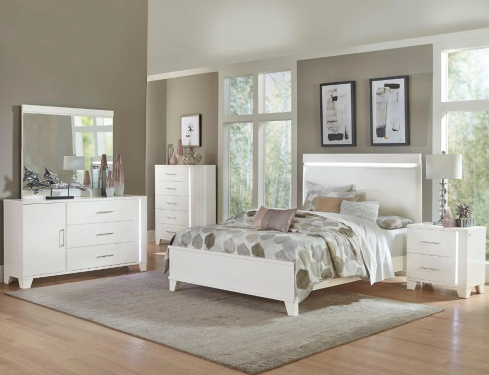 Kerren Chest in White 1678W-9 - Image 4