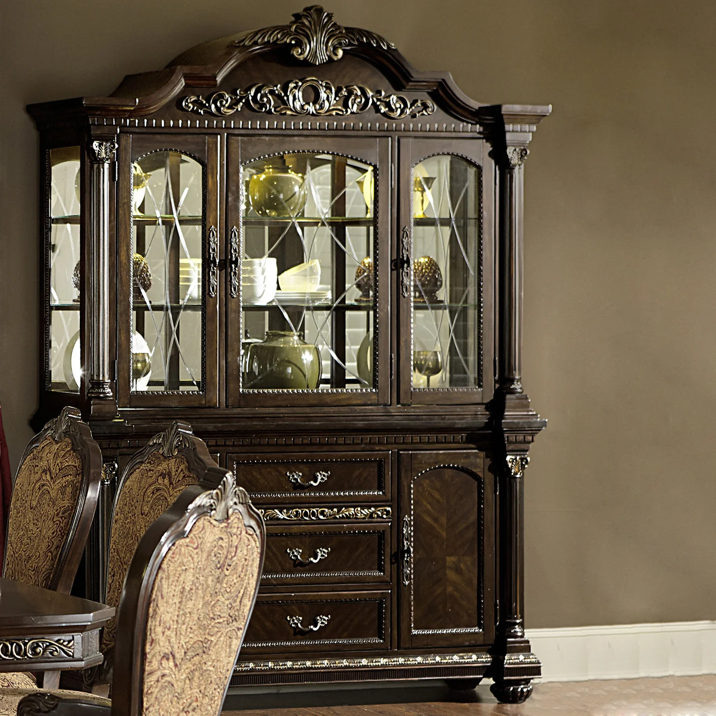 Russian Hill Buffet/Server in Cherry 1808-55 - Image 5