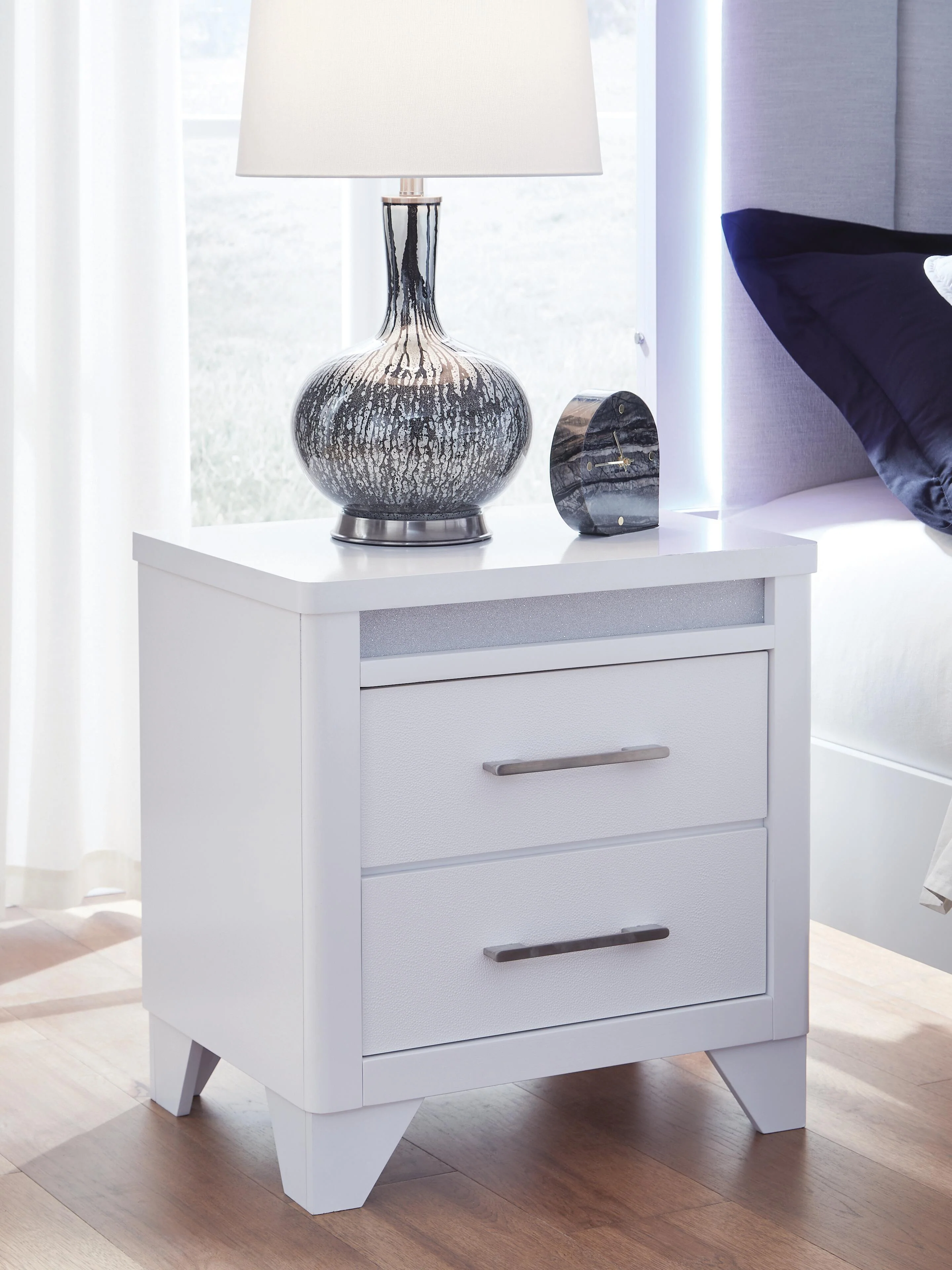 Jarlee Nightstand - Image 2