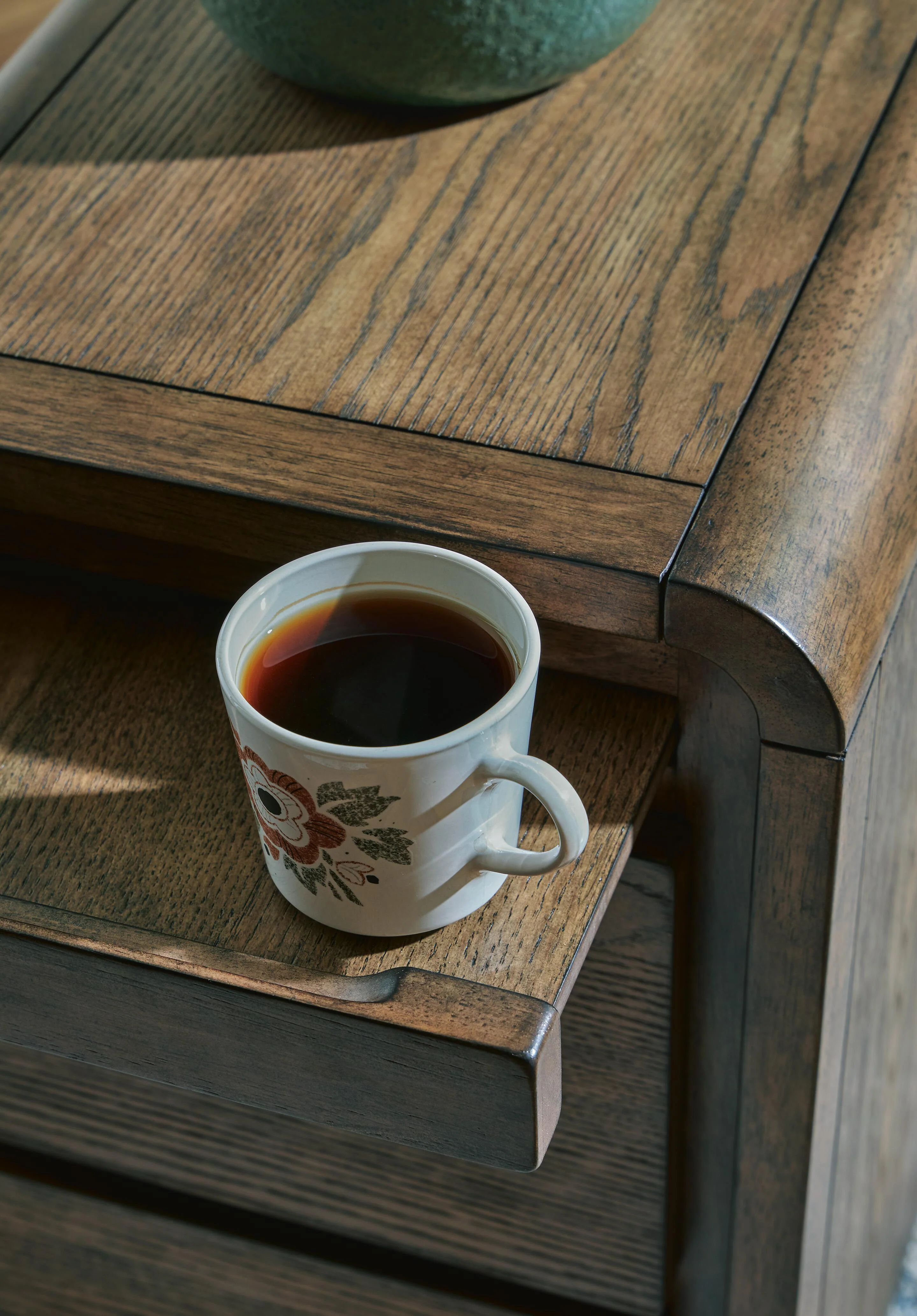 Jensworth Accent Table - Image 10