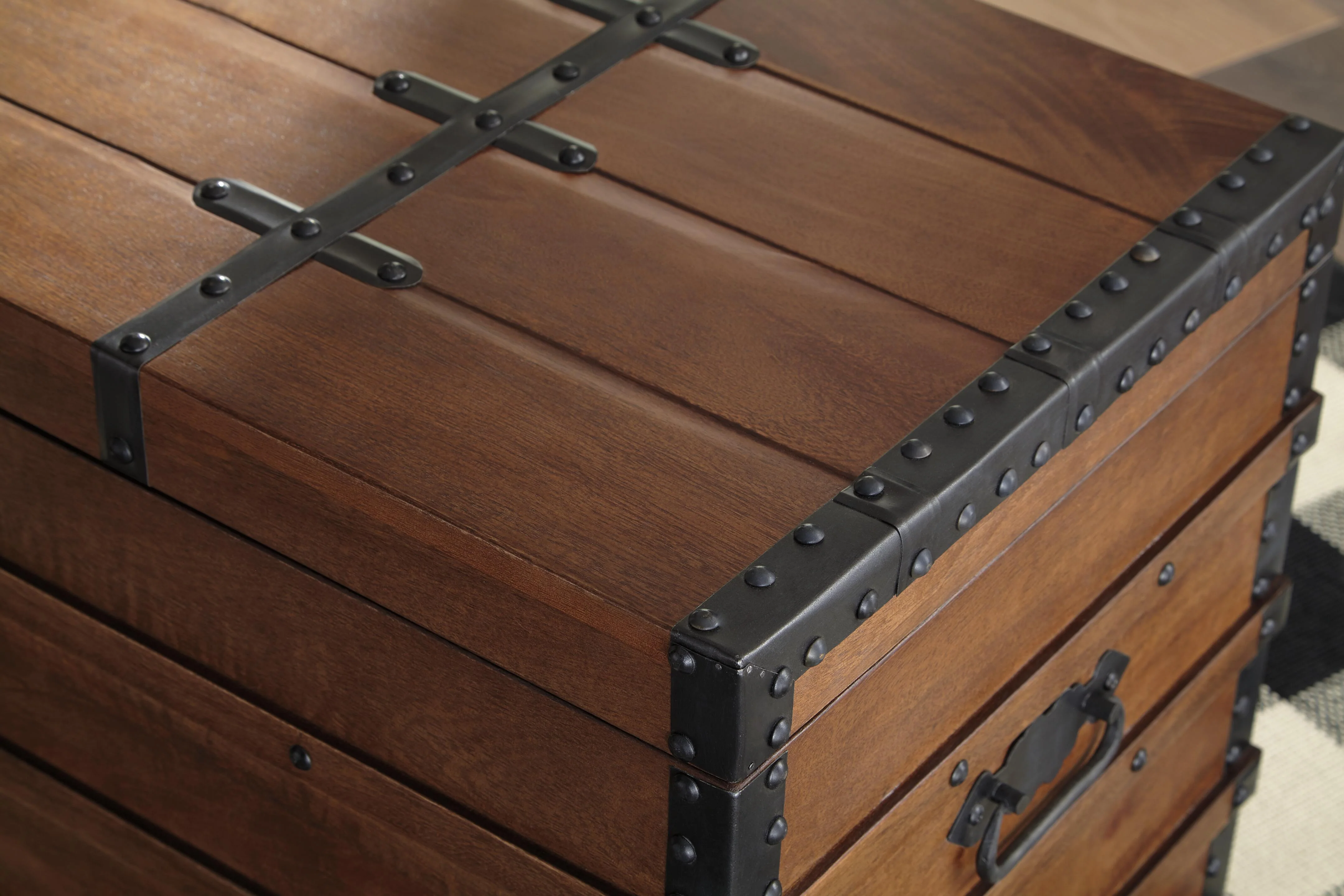 Kettleby Storage Trunk - Image 8