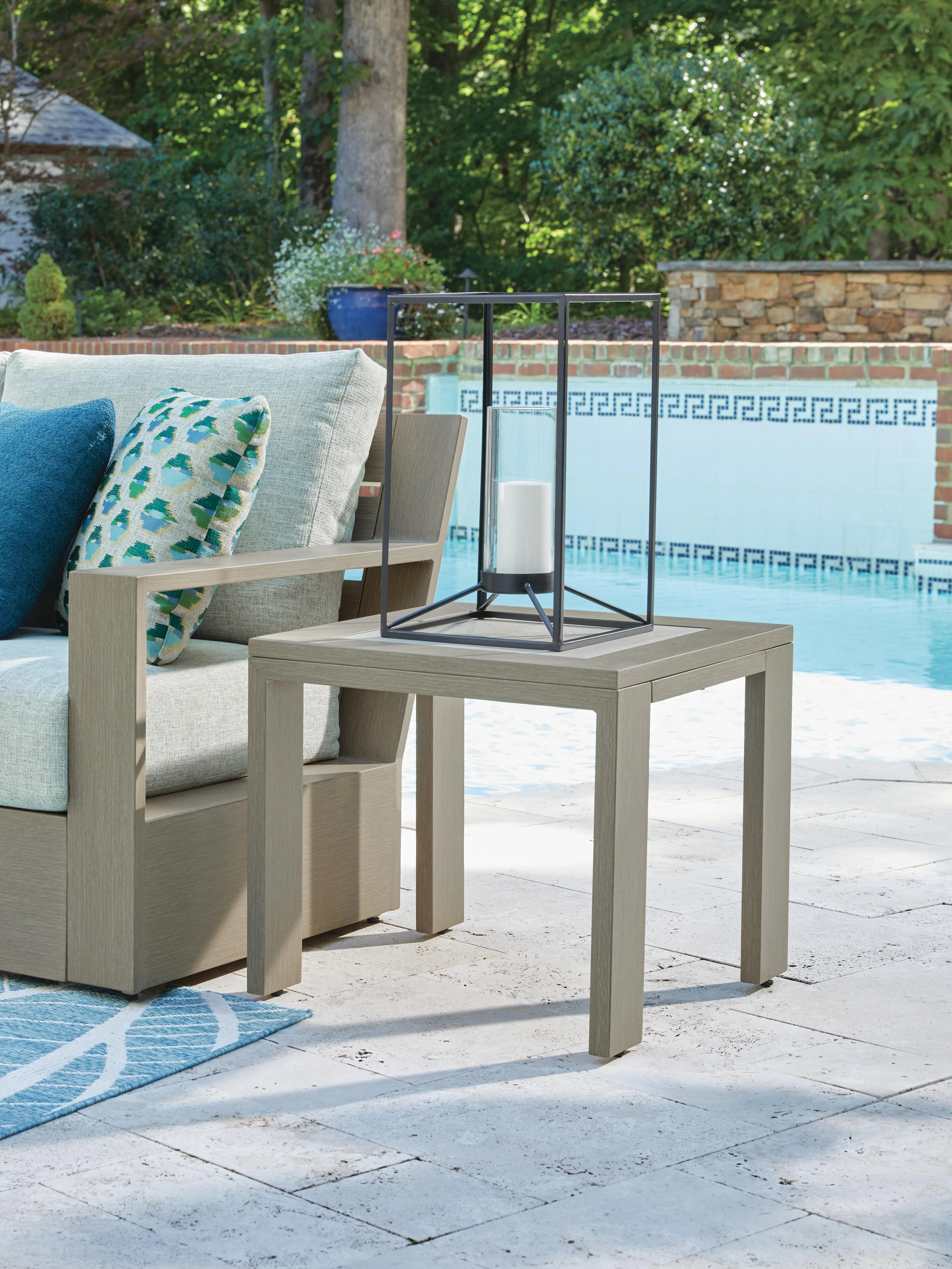 Kimpton Isle Outdoor End Table - Image 2