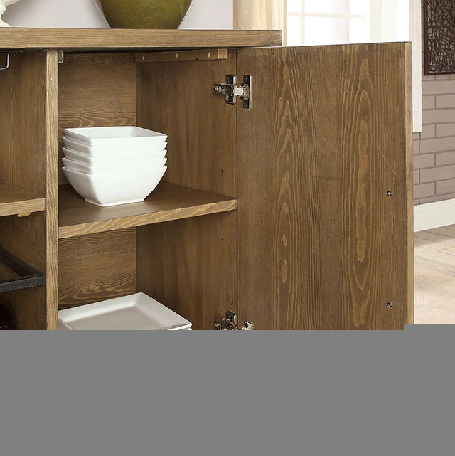 Kirstin Server - Image 3