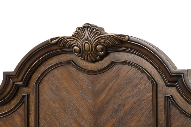 Leovanni E.King & Queen Bed - Image 8