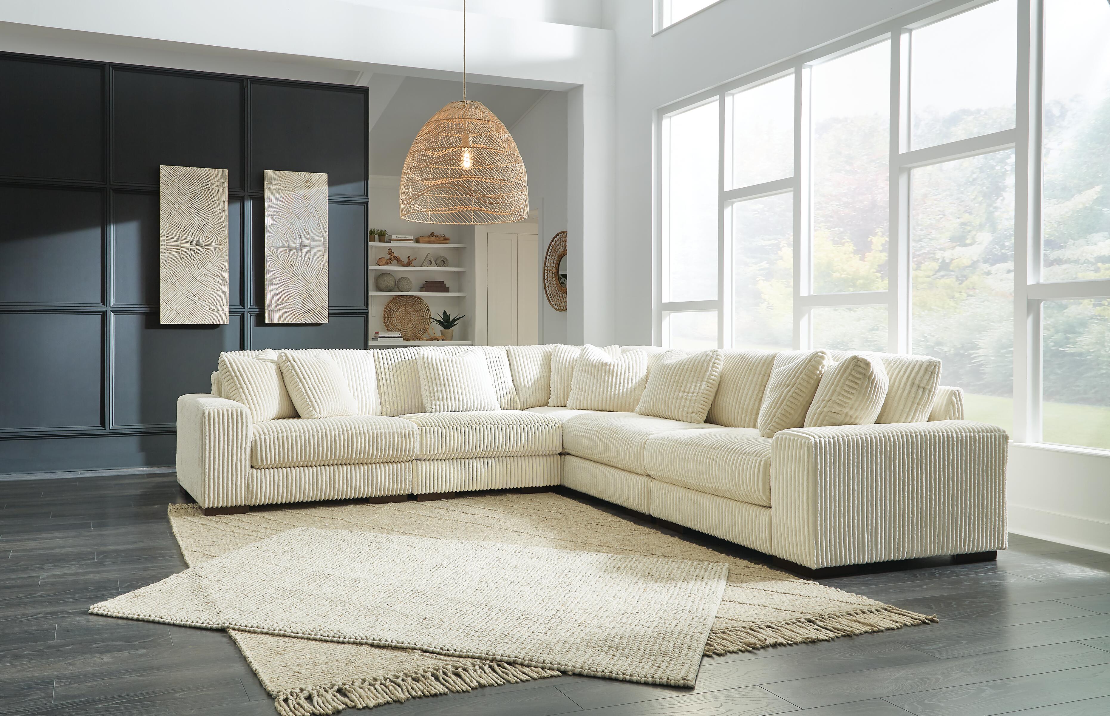 Lindyn Sectional - Image 9