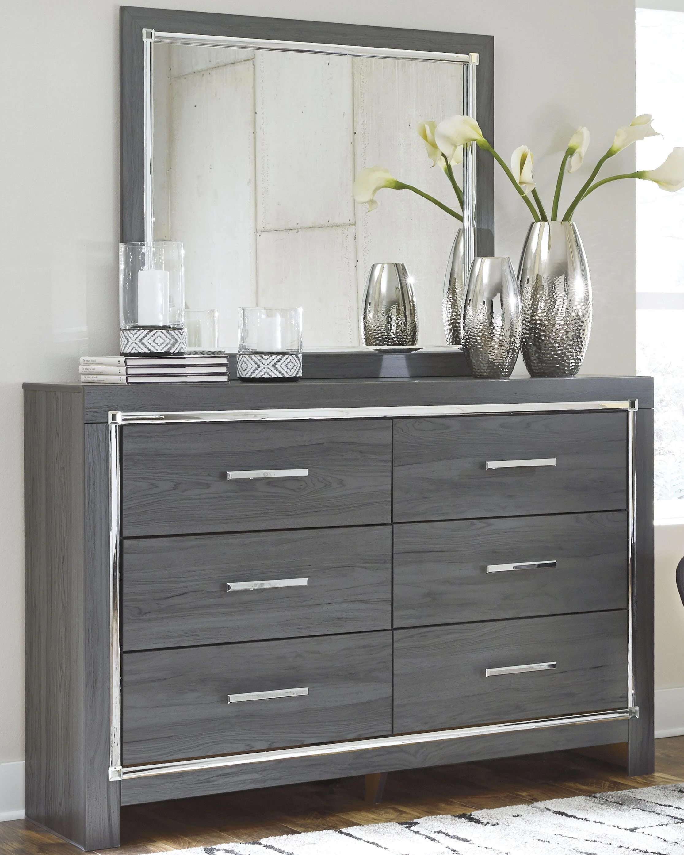 Lodanna Bedroom Set - Image 14
