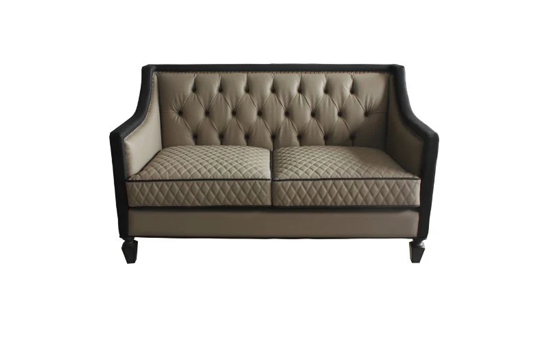 Loveseat w/3 Pillows - Image 8