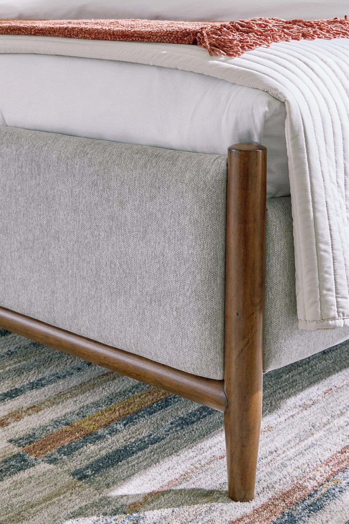 Lyncott Upholstered Bed - Image 26