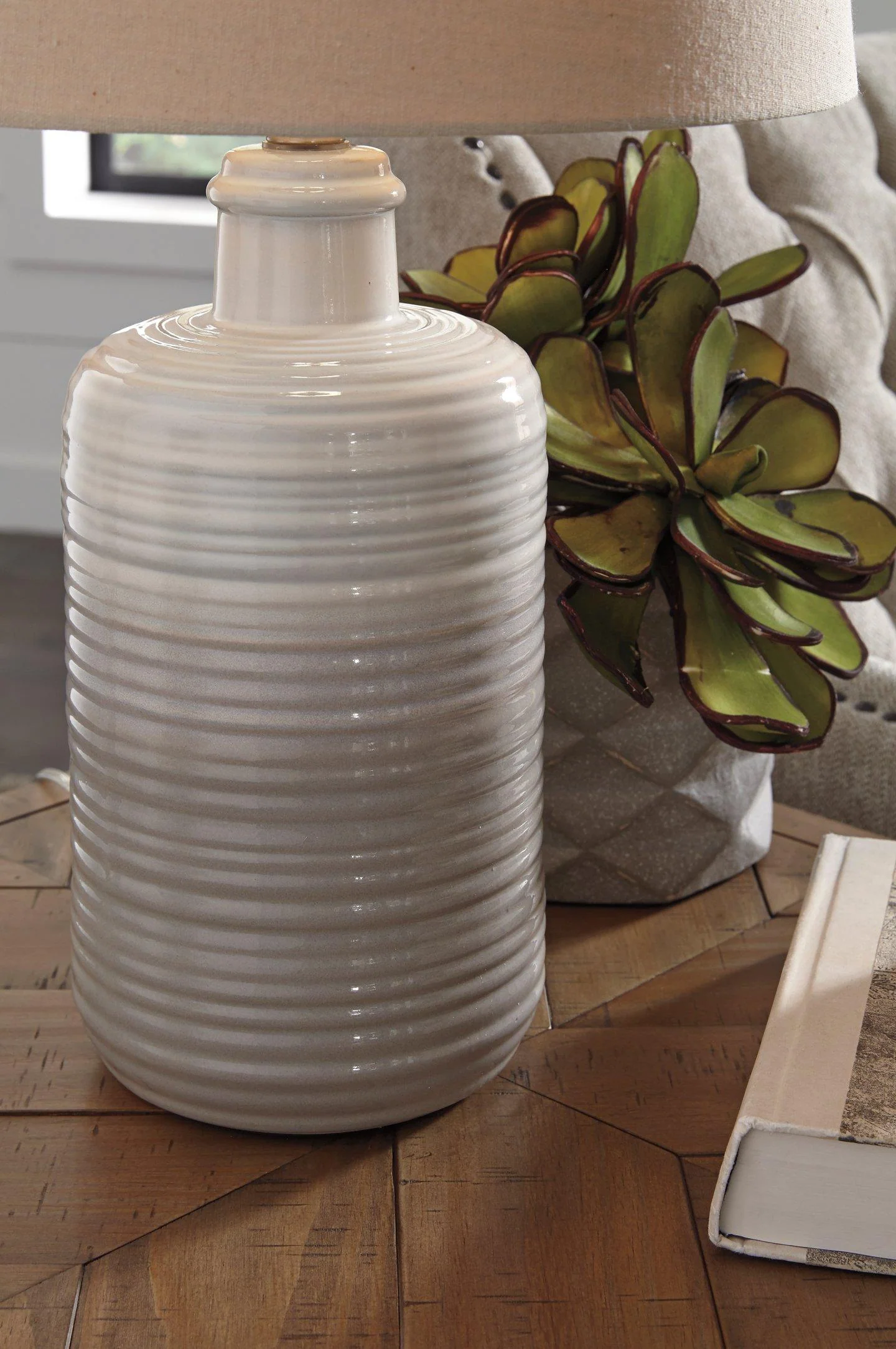 Marnina Table Lamp (Set of 2) - Image 6