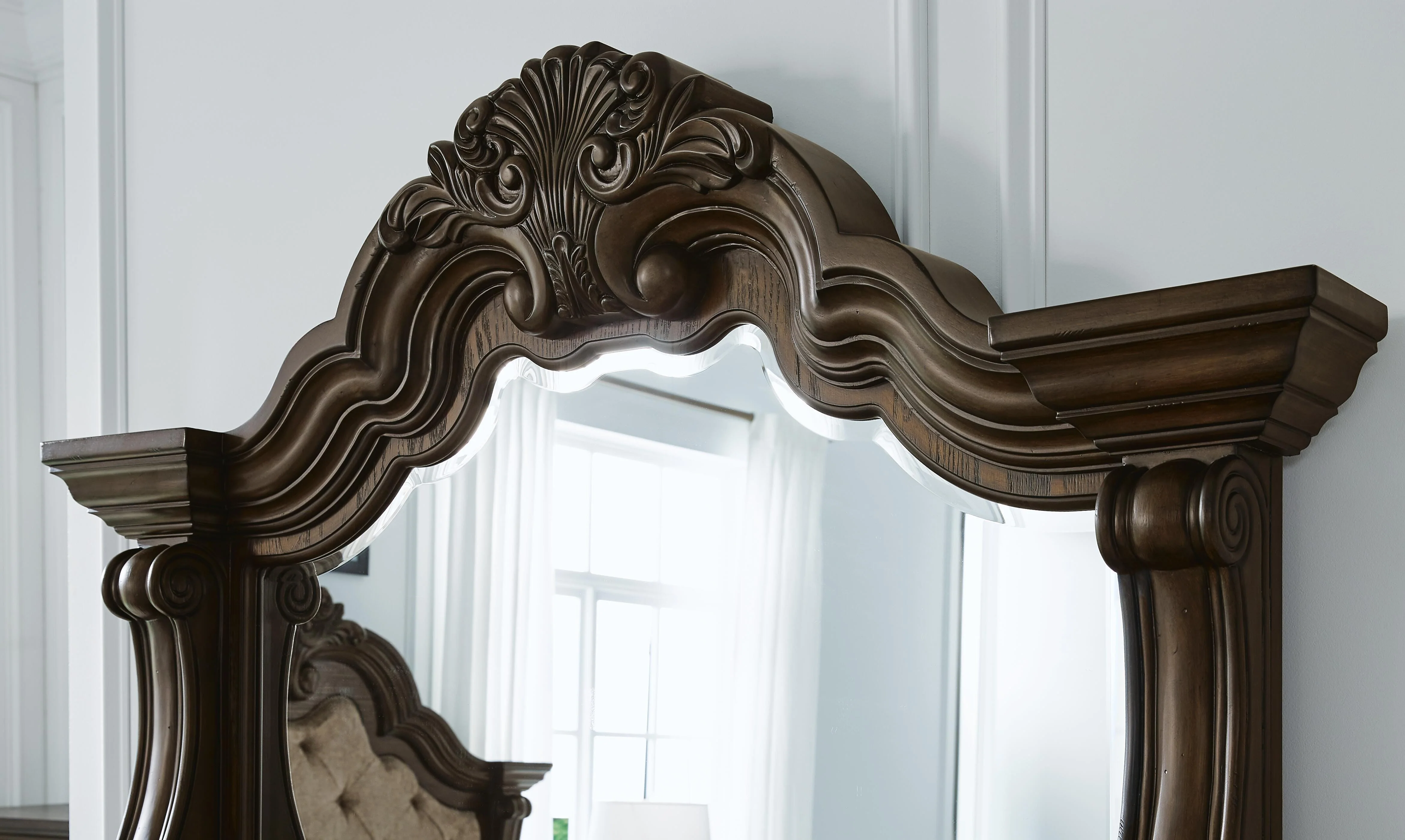 Maylee Bedroom Set - Image 10