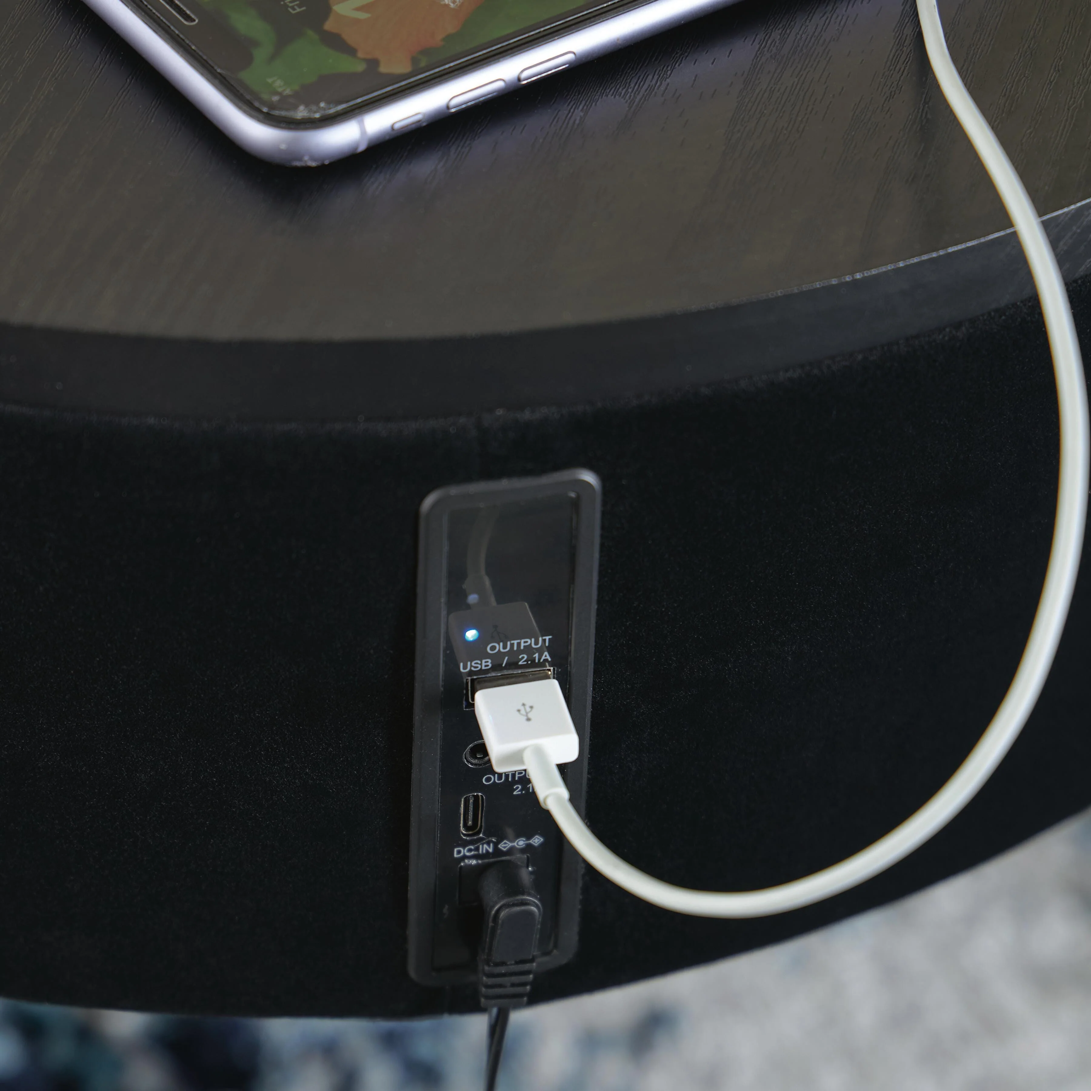 Nedman Accent Table with Speaker - Image 8