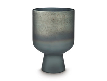 Pennmore Vase - Image 8