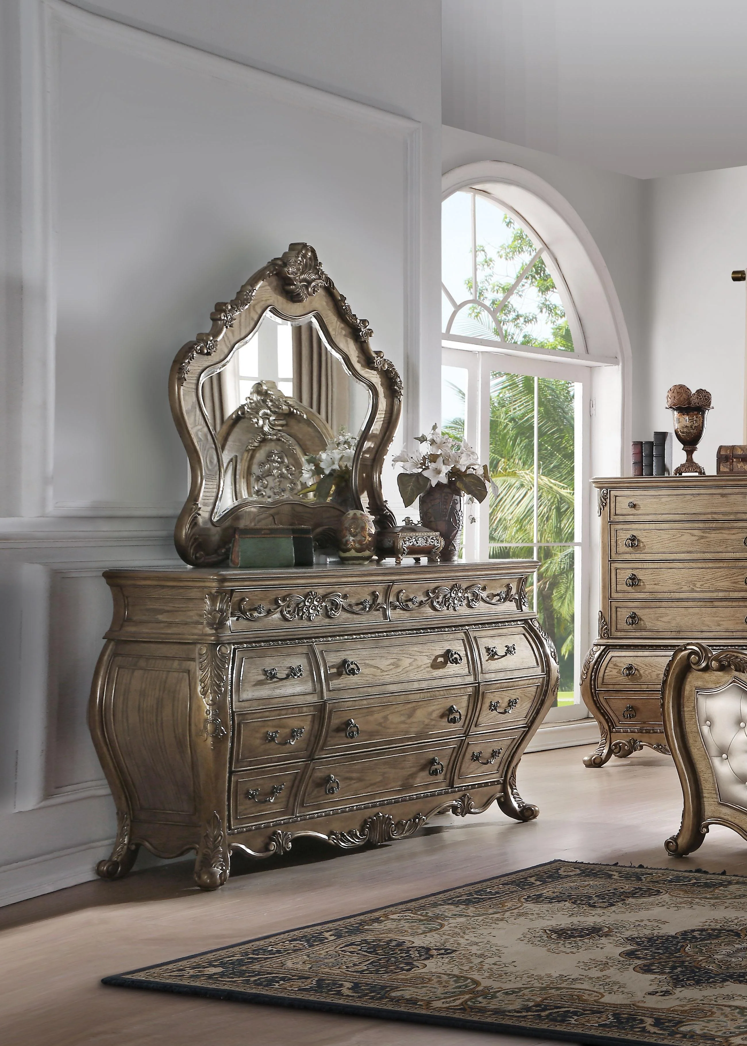 Ragenardus Vintage Oak Dresser