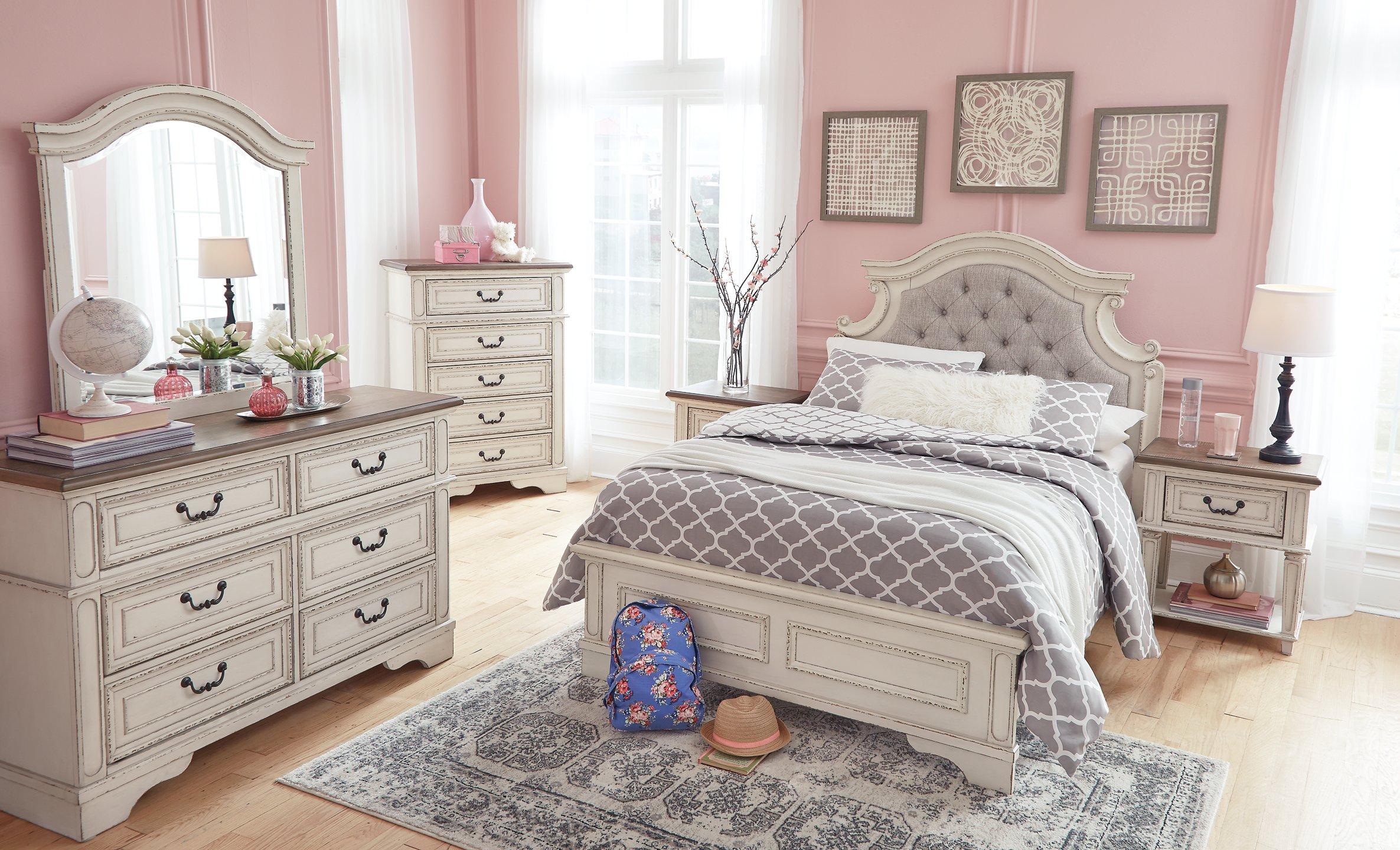 Realyn Bed - Image 56