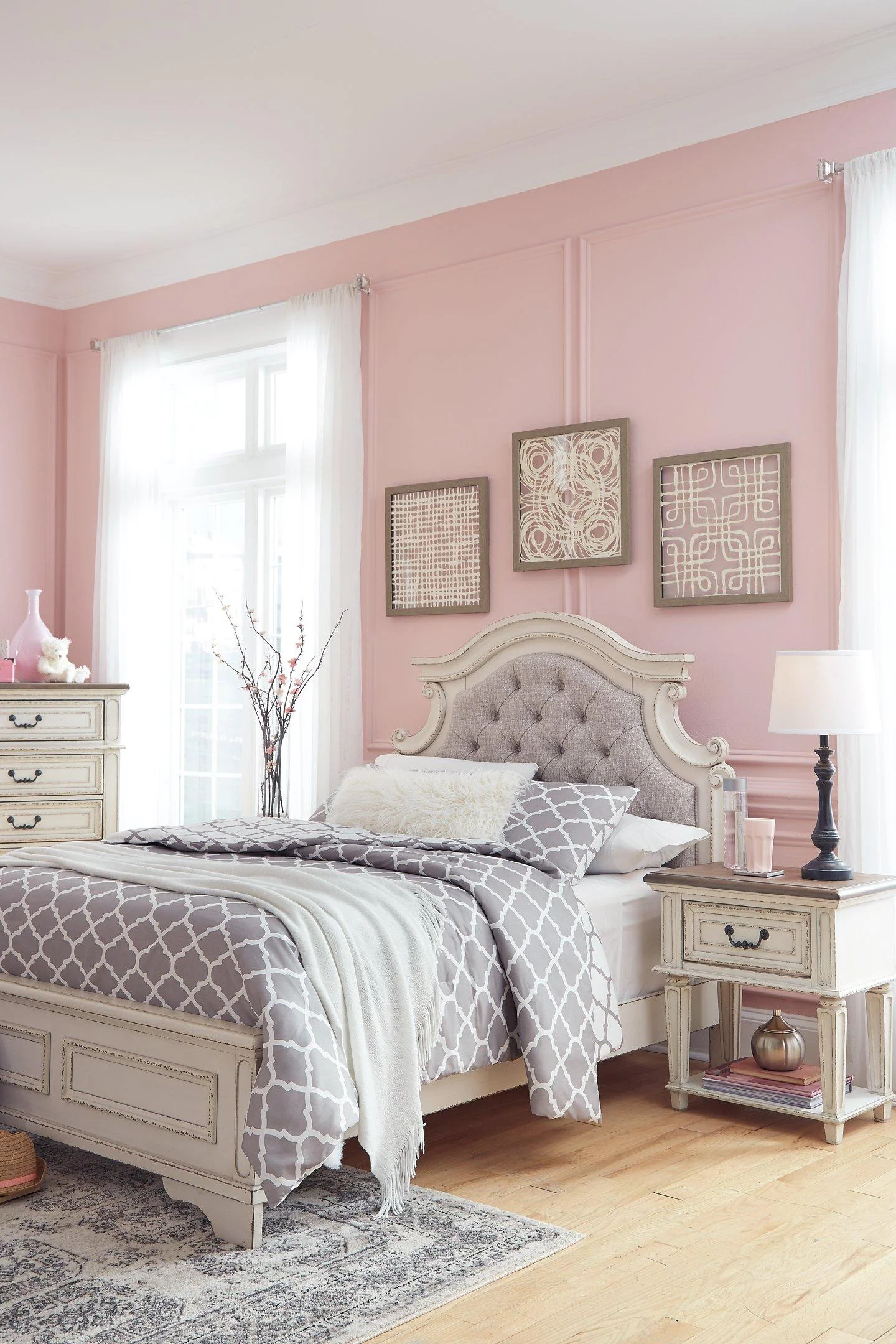 Realyn Bed - Image 57