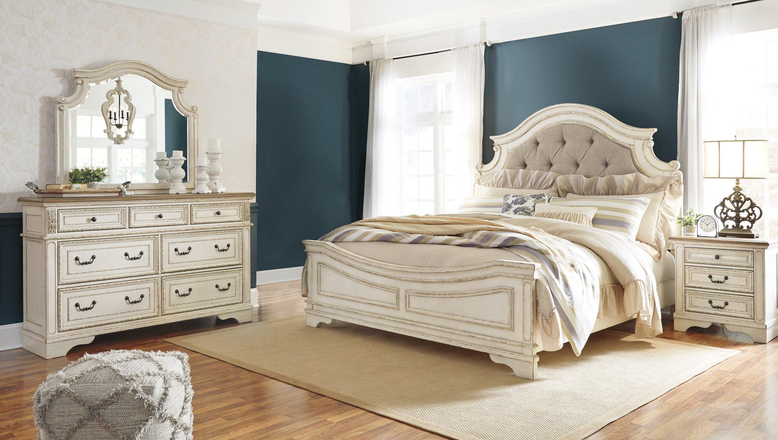 Realyn Nightstand - Image 23