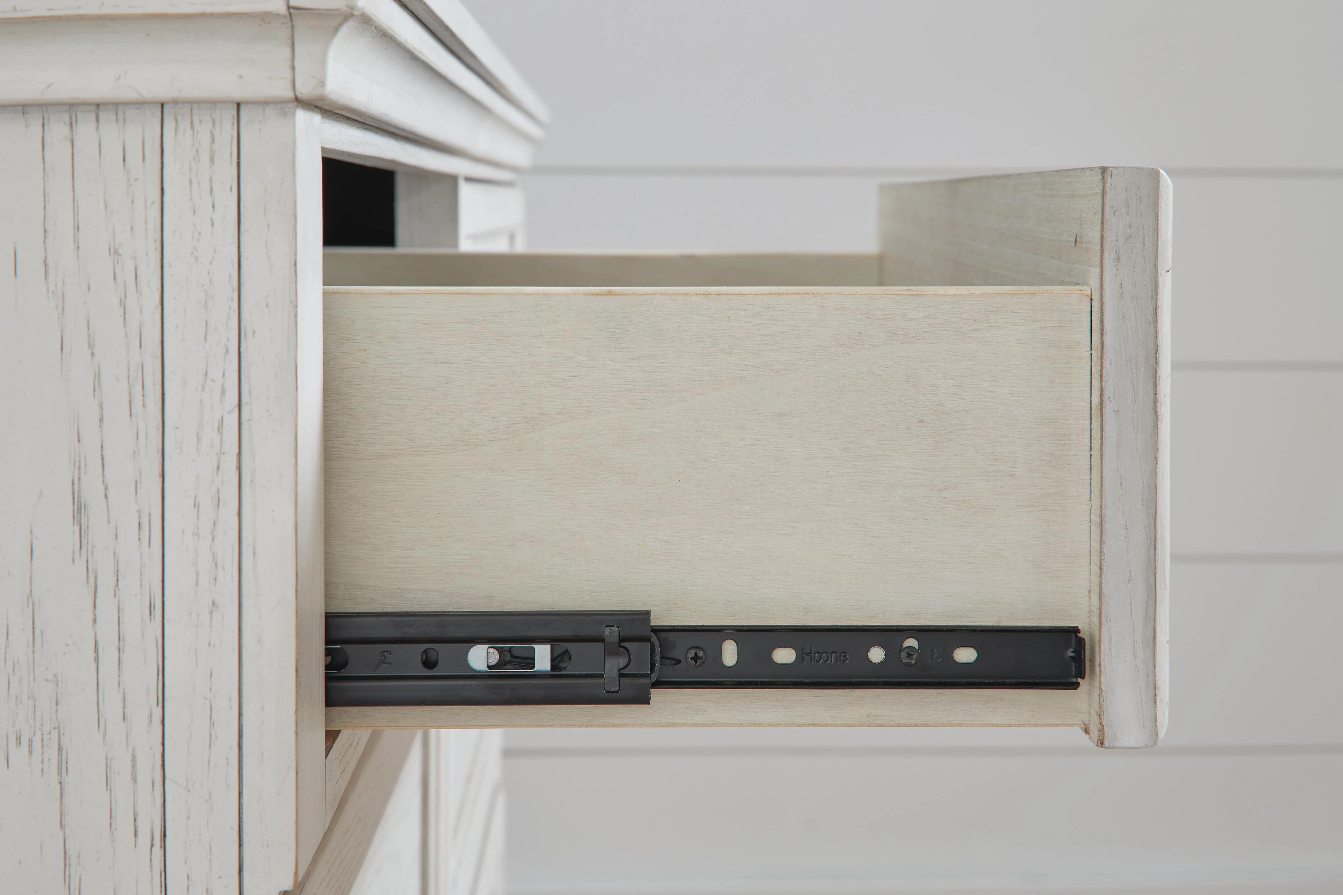 Robbinsdale Bedroom Set - Image 2