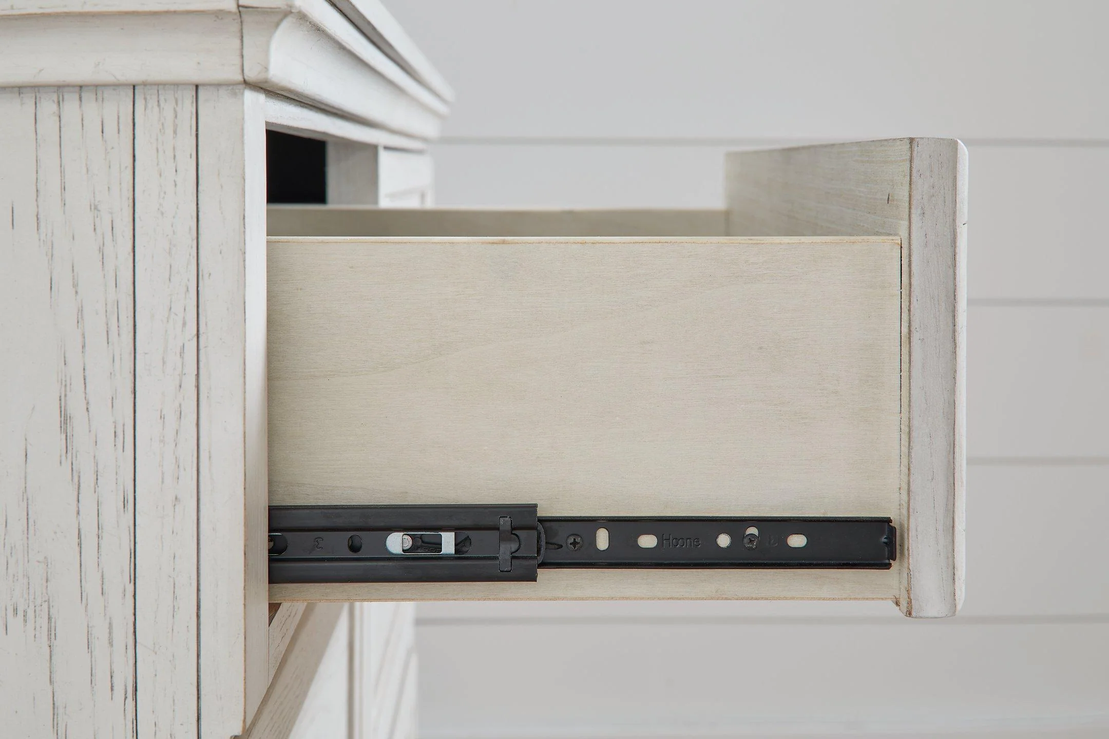 Robbinsdale Nightstand - Image 18