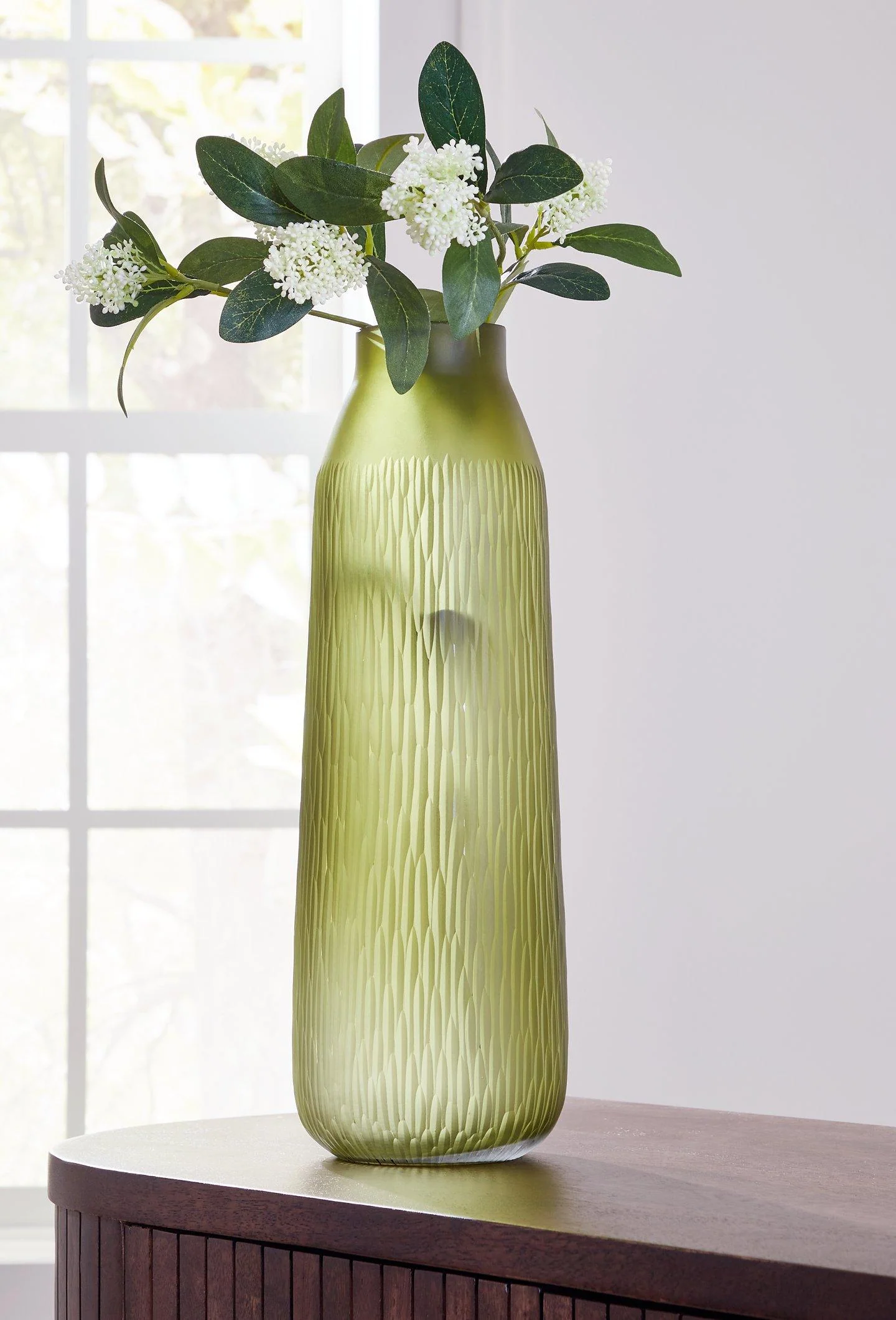 Scottyard Vase - Image 2