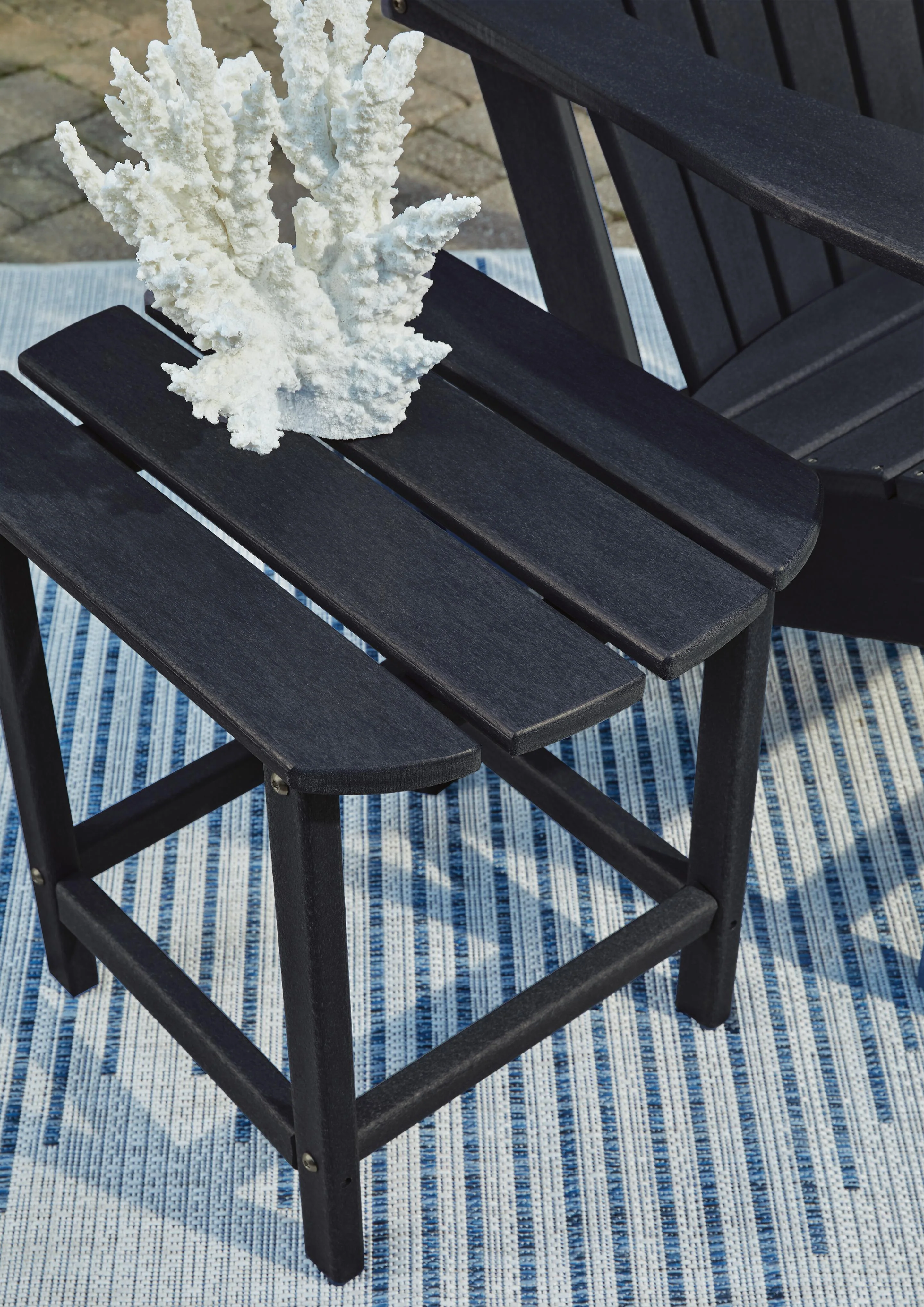Sundown Treasure Outdoor Seating Set - Image 4